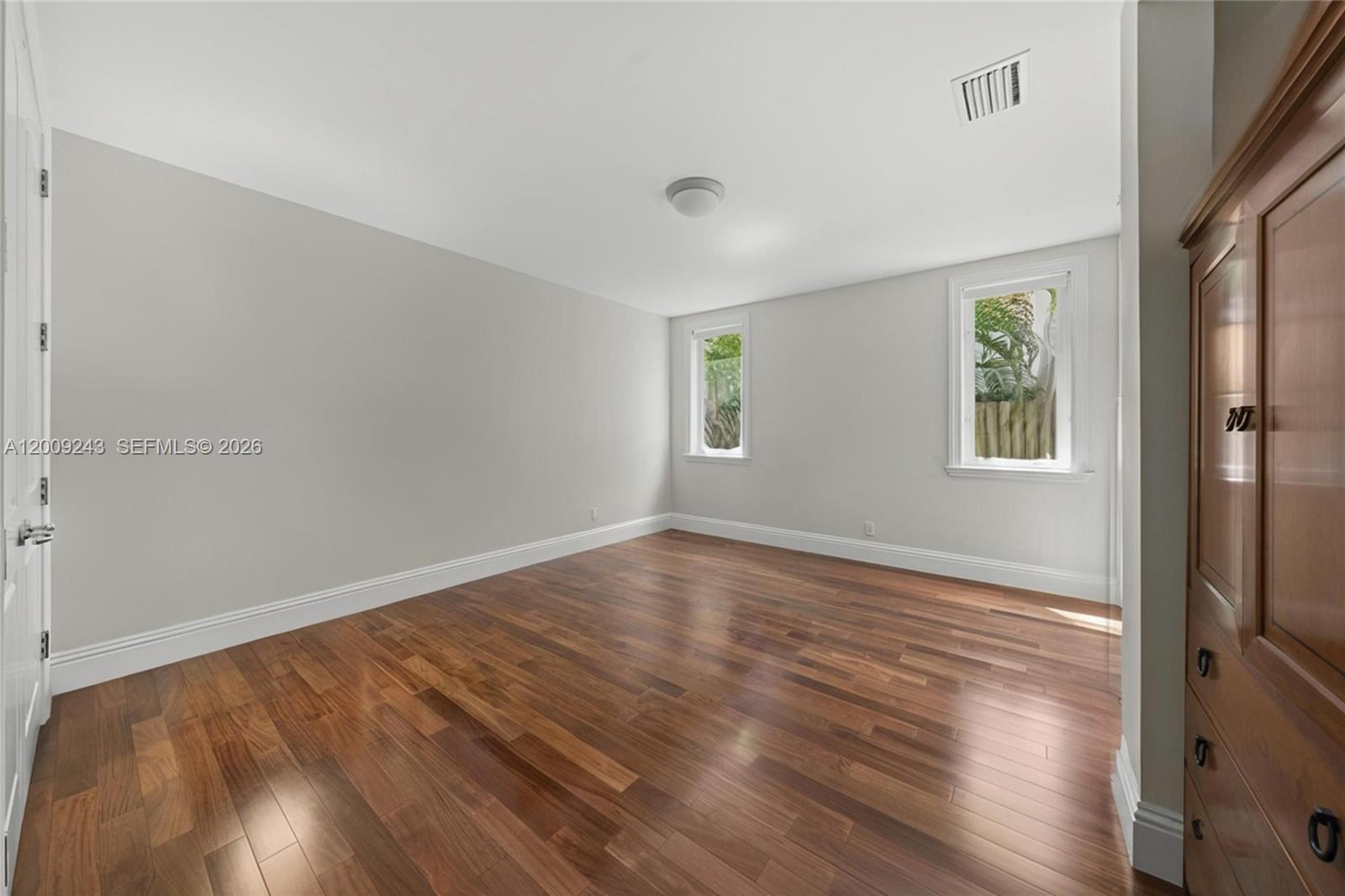 LAUDERDALE ISLES RE-AMEND - Residential
