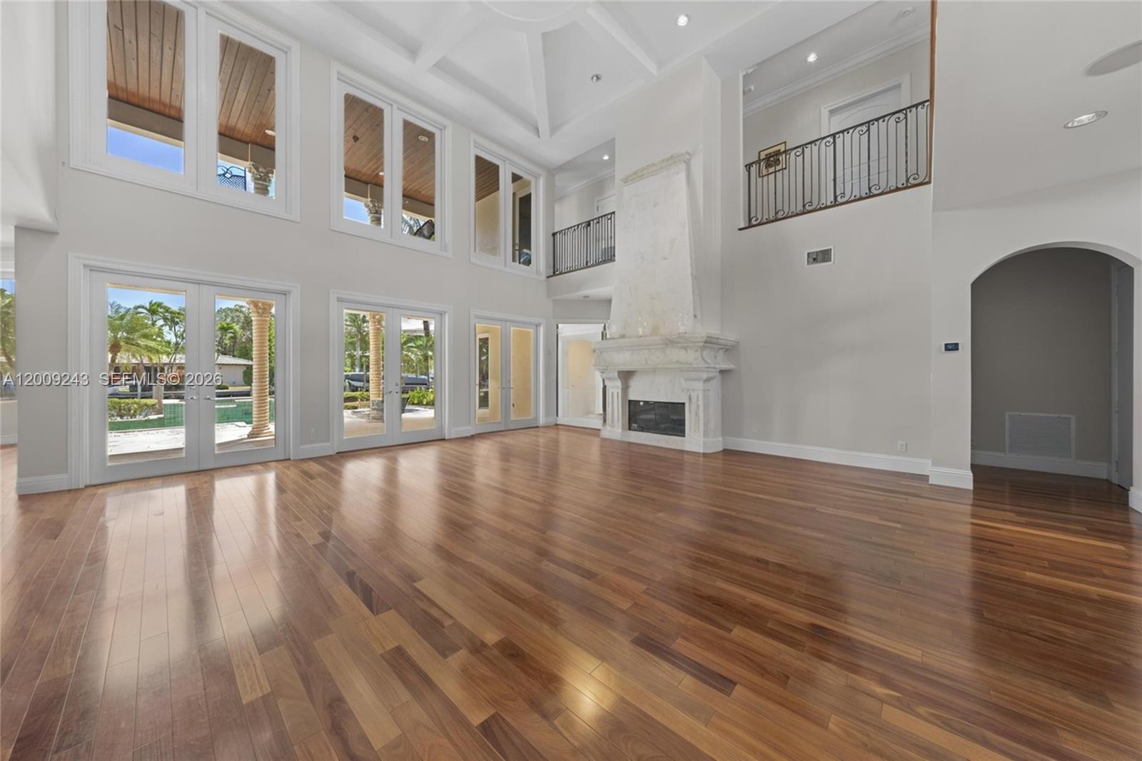 LAUDERDALE ISLES RE-AMEND - Residential
