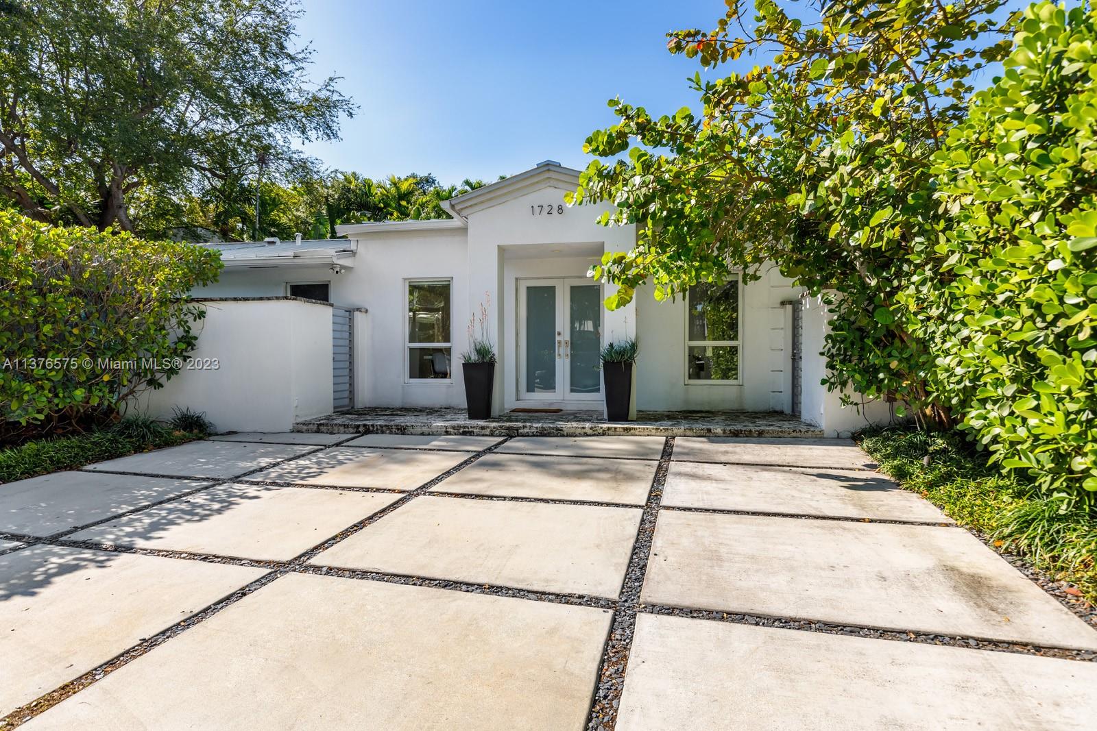 JOSEPH MNR - Residential