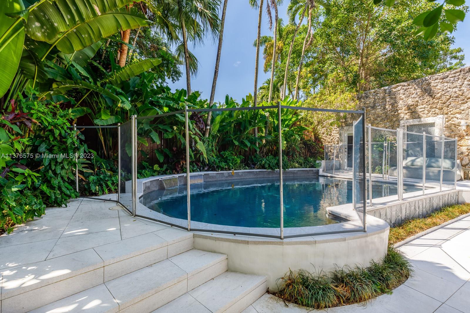 JOSEPH MNR - Residential