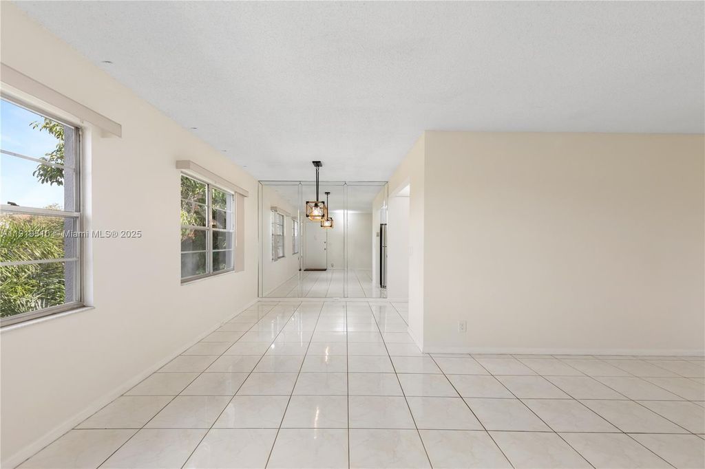 Photo of 13250 SW 4th Ct #401G, Pembroke Pines, FL 33027 (MLS # A11919310)