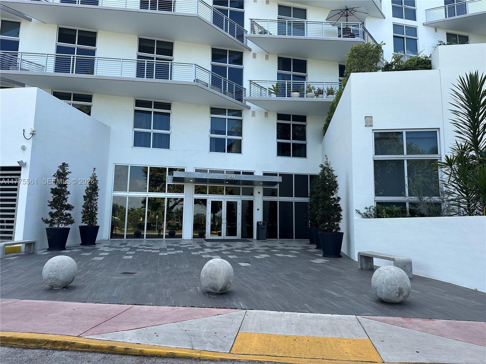THE MERIDIAN CONDO - Residential