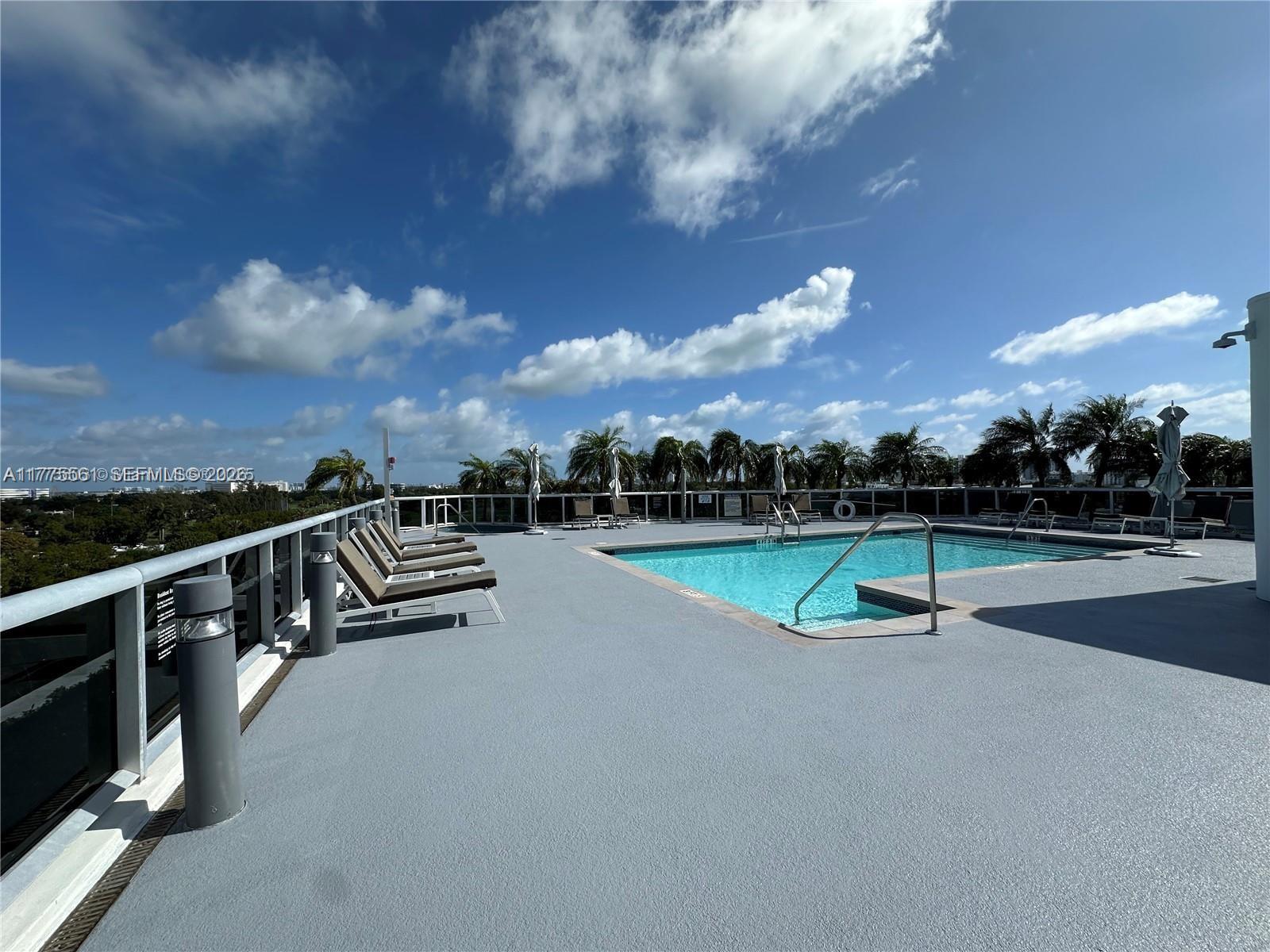 THE MERIDIAN CONDO - Residential