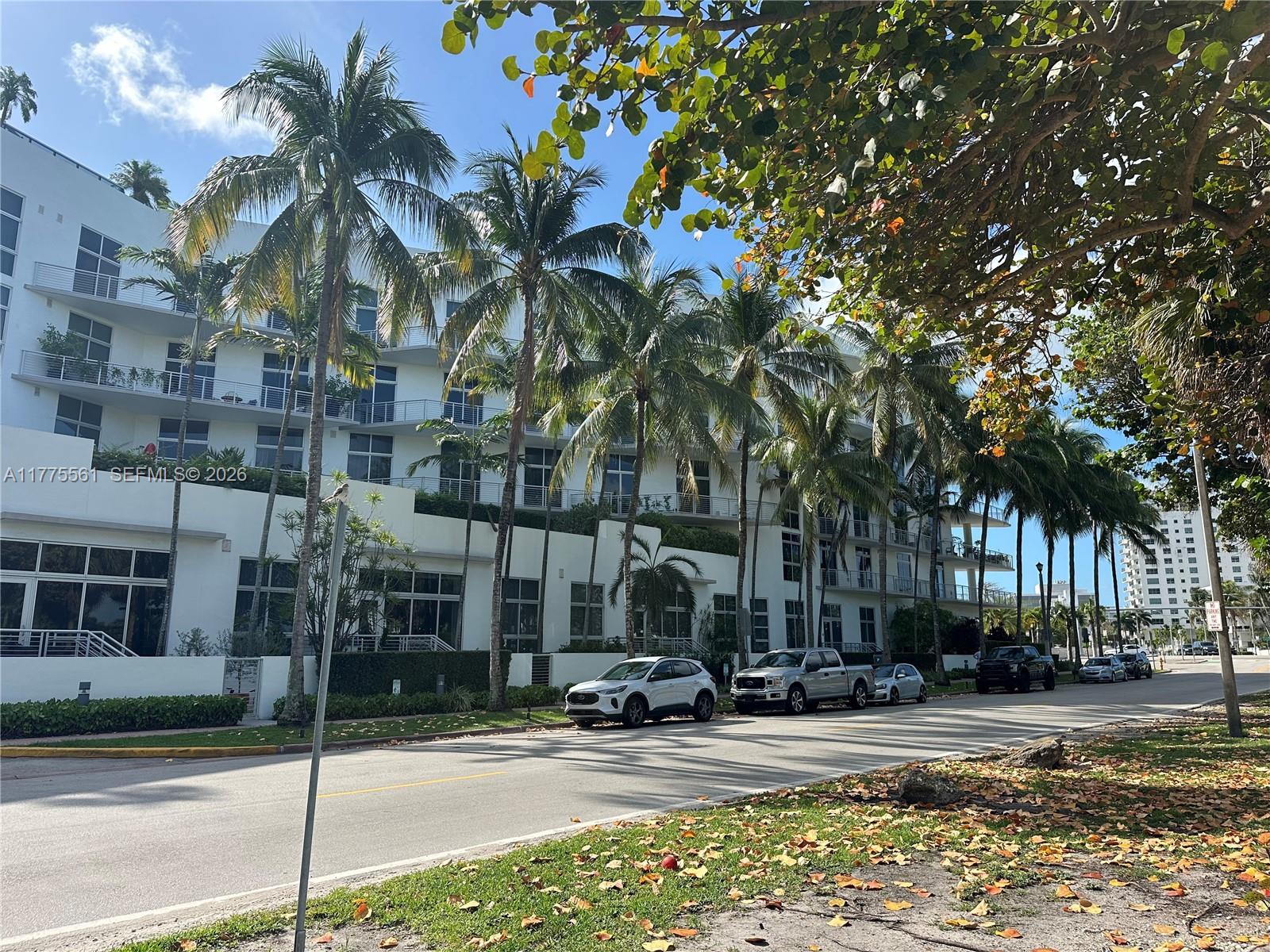 THE MERIDIAN CONDO - Residential