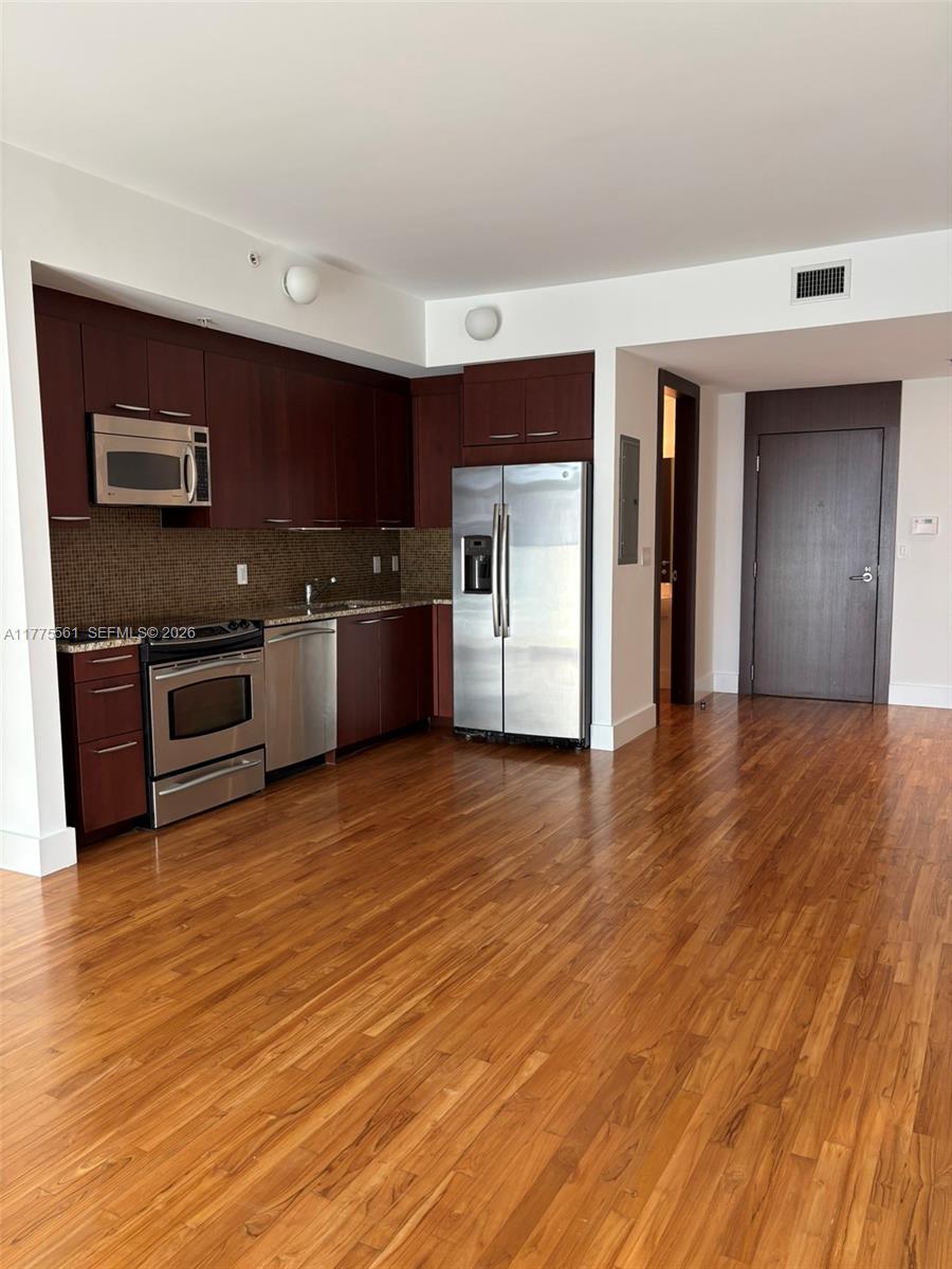 THE MERIDIAN CONDO - Residential