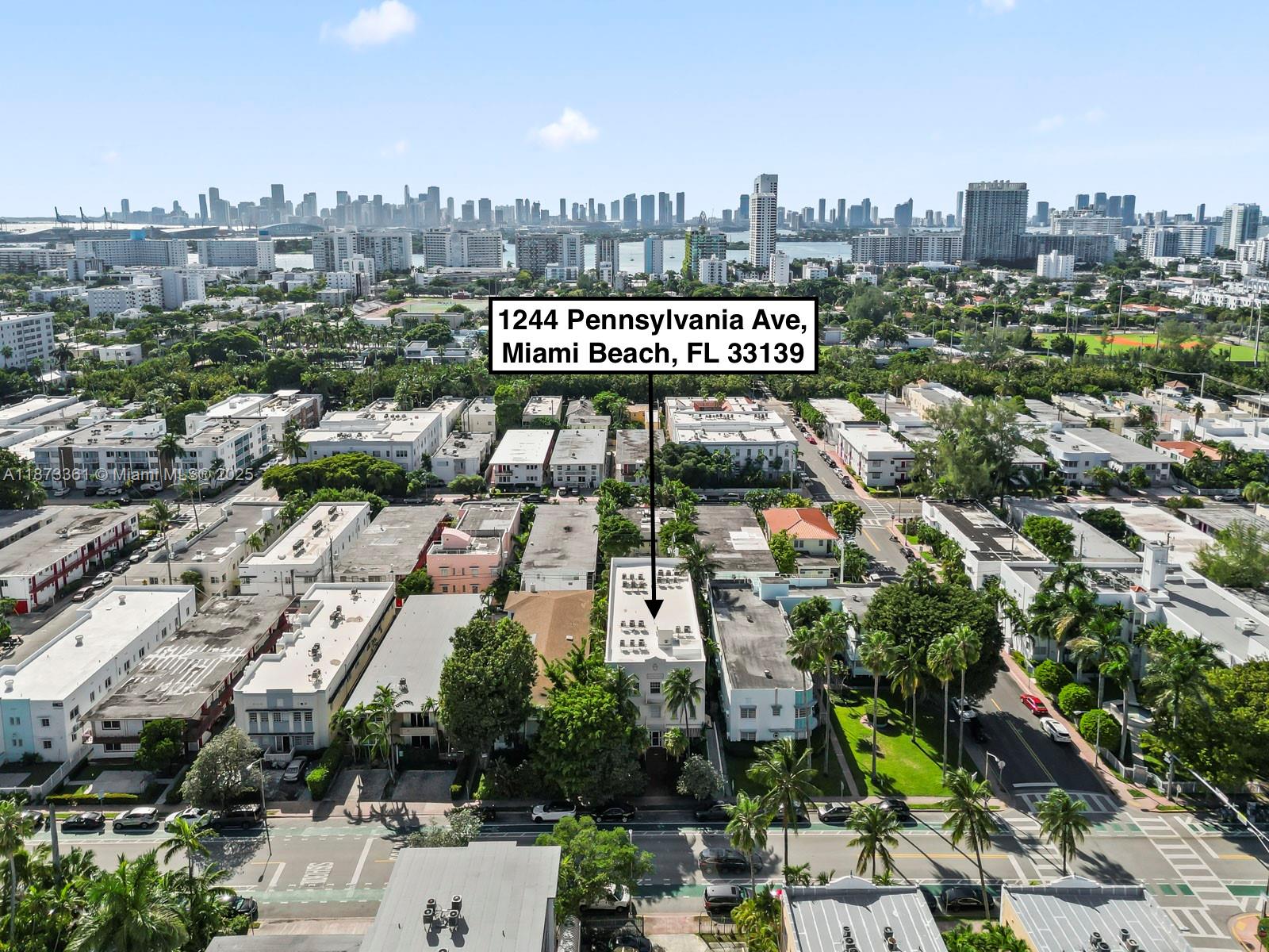 DORANN CONDO - Residential