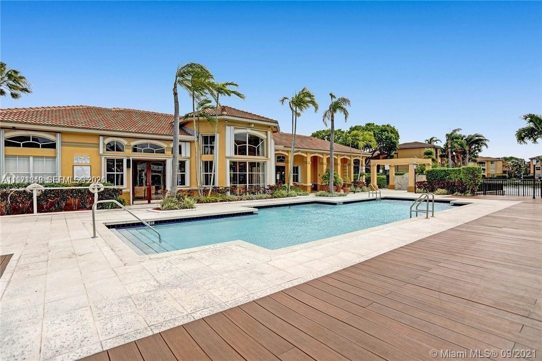 9640 NW 2nd St 5-105