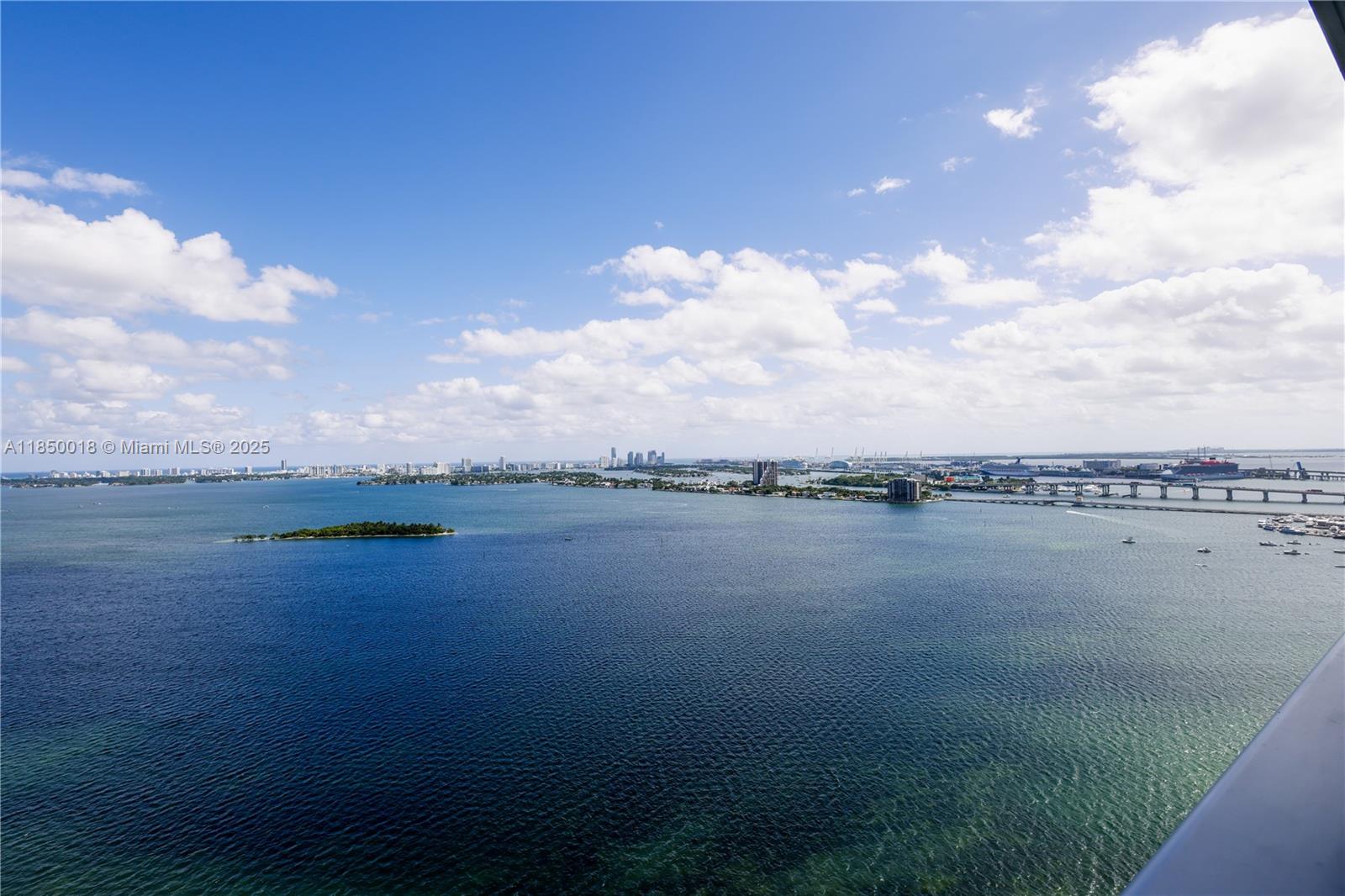 ARIA RESERVE - Residential