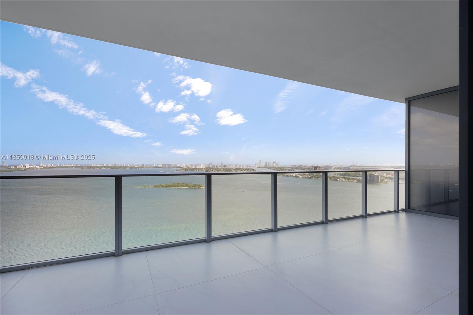 ARIA RESERVE - Residential