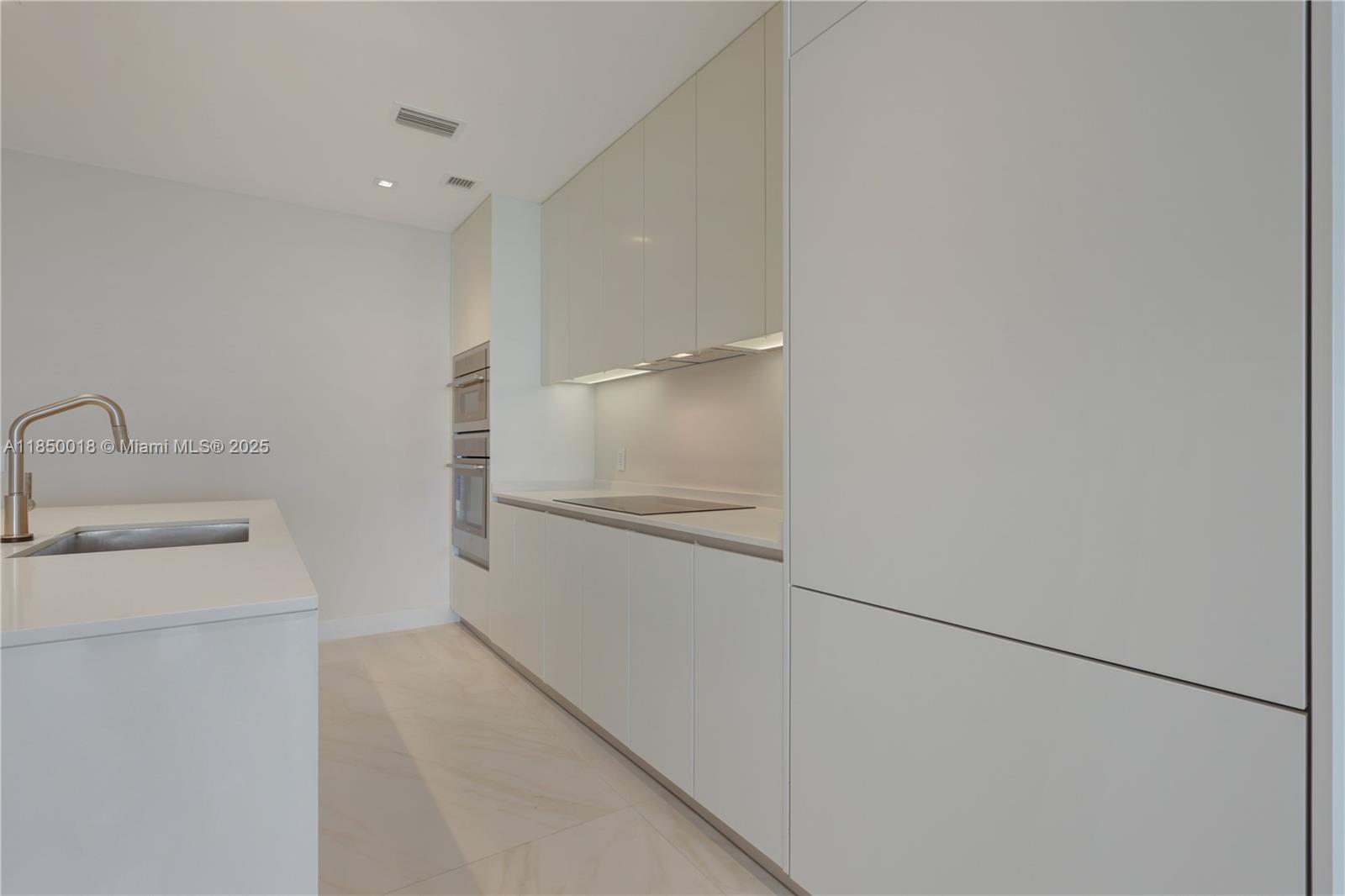 ARIA RESERVE - Residential