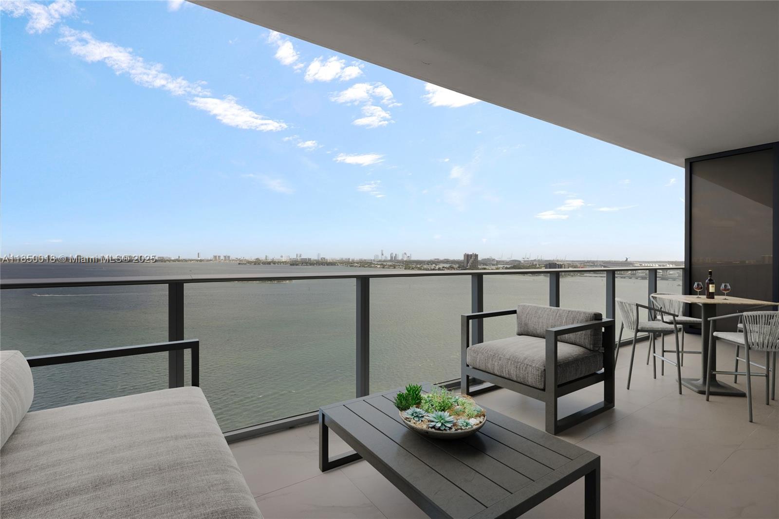 ARIA RESERVE - Residential