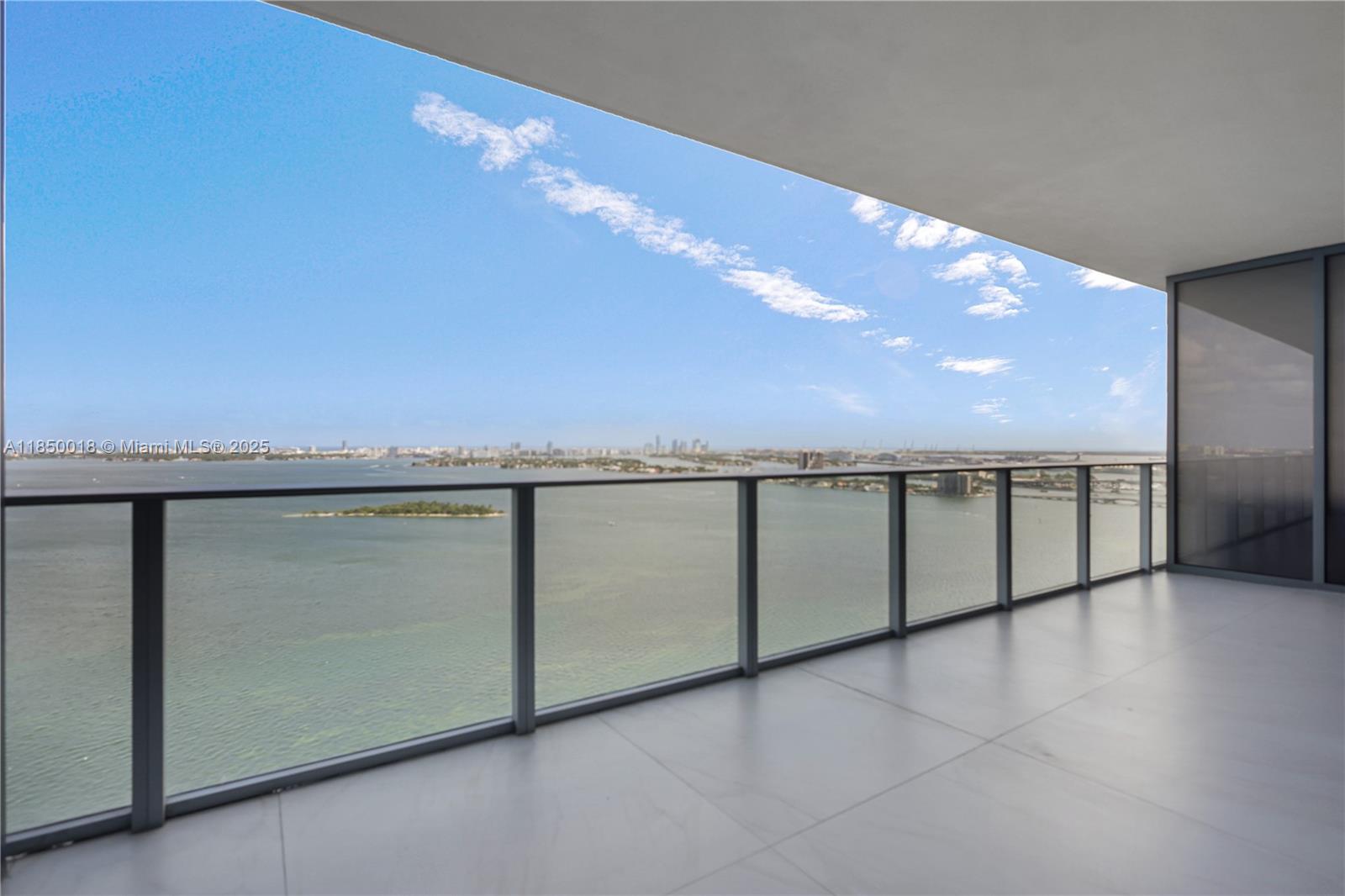 ARIA RESERVE - Residential