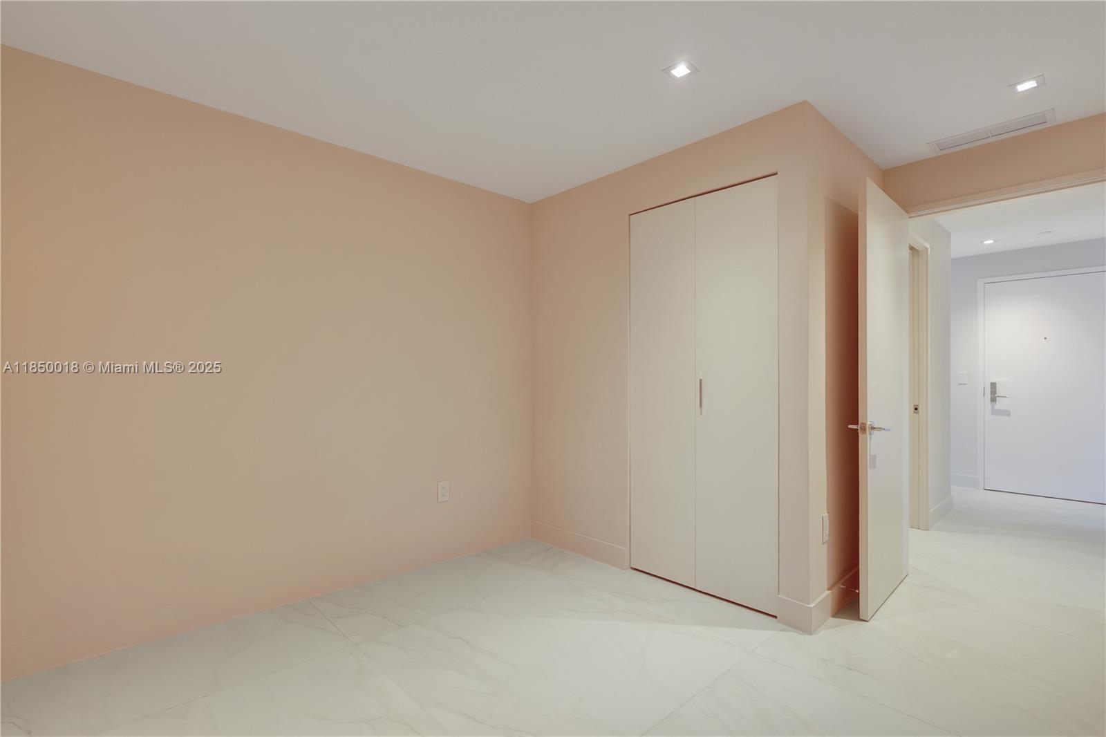 ARIA RESERVE - Residential