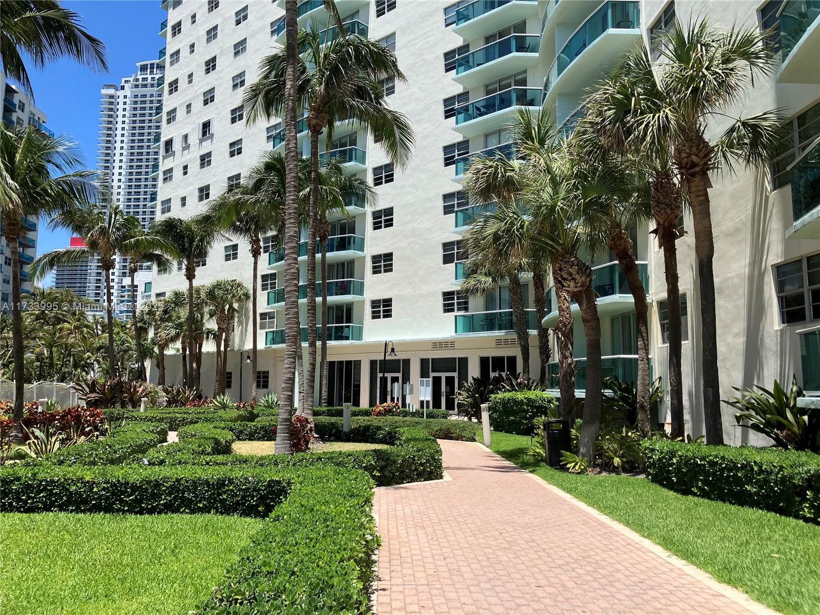 TIDES ON HOLLYWOOD BEACH - Residential