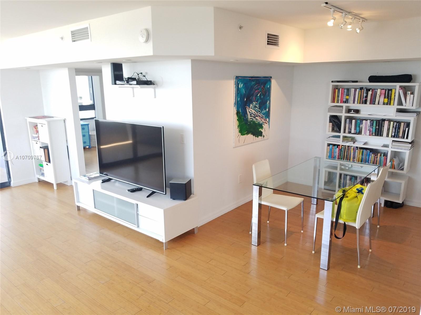 THE WAVERLY AT SOUTH BEAC - Residential