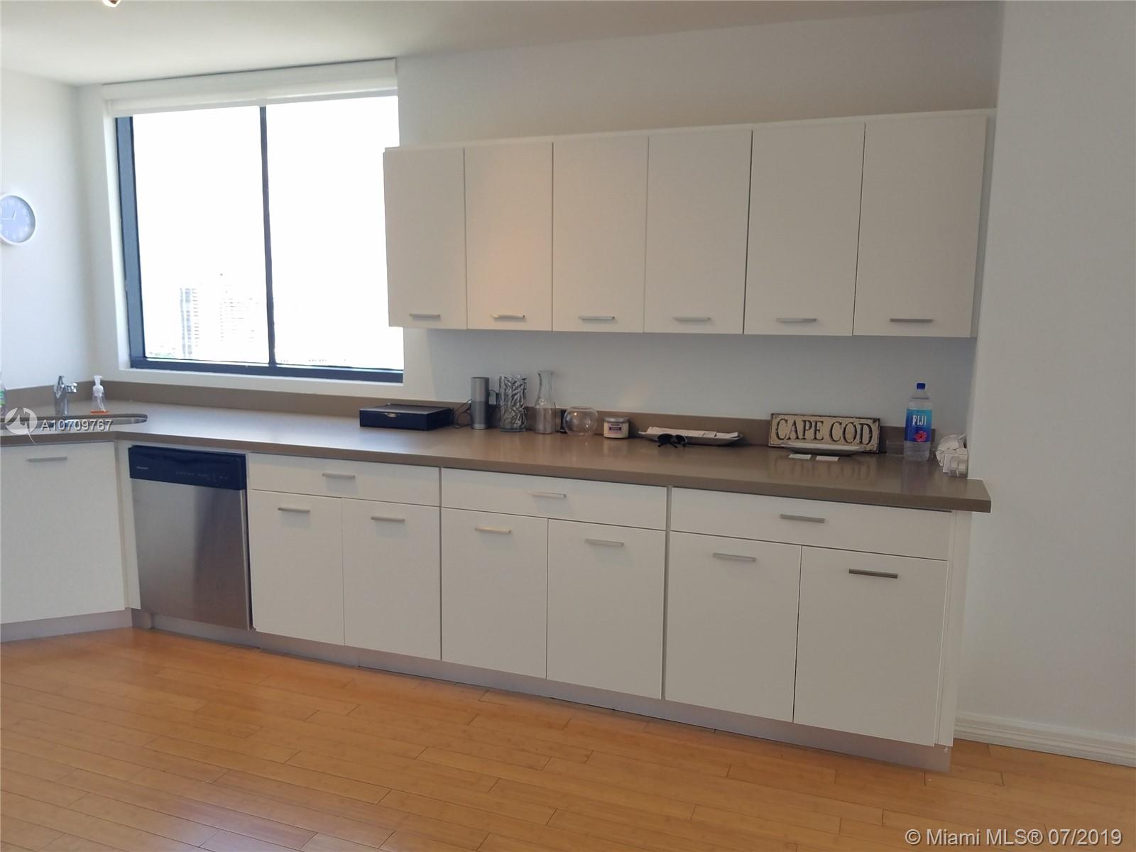 THE WAVERLY AT SOUTH BEAC - Residential