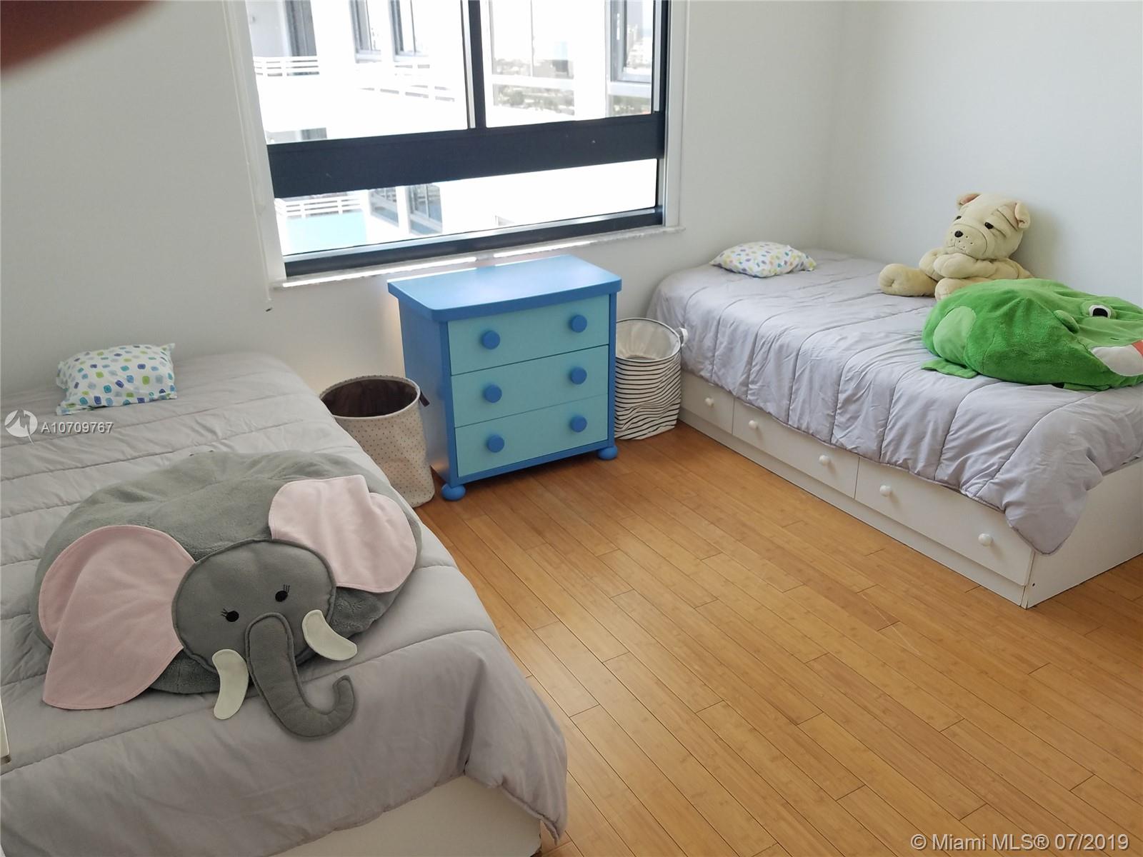 THE WAVERLY AT SOUTH BEAC - Residential