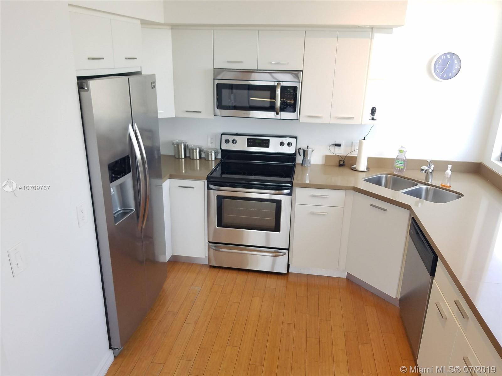 THE WAVERLY AT SOUTH BEAC - Residential