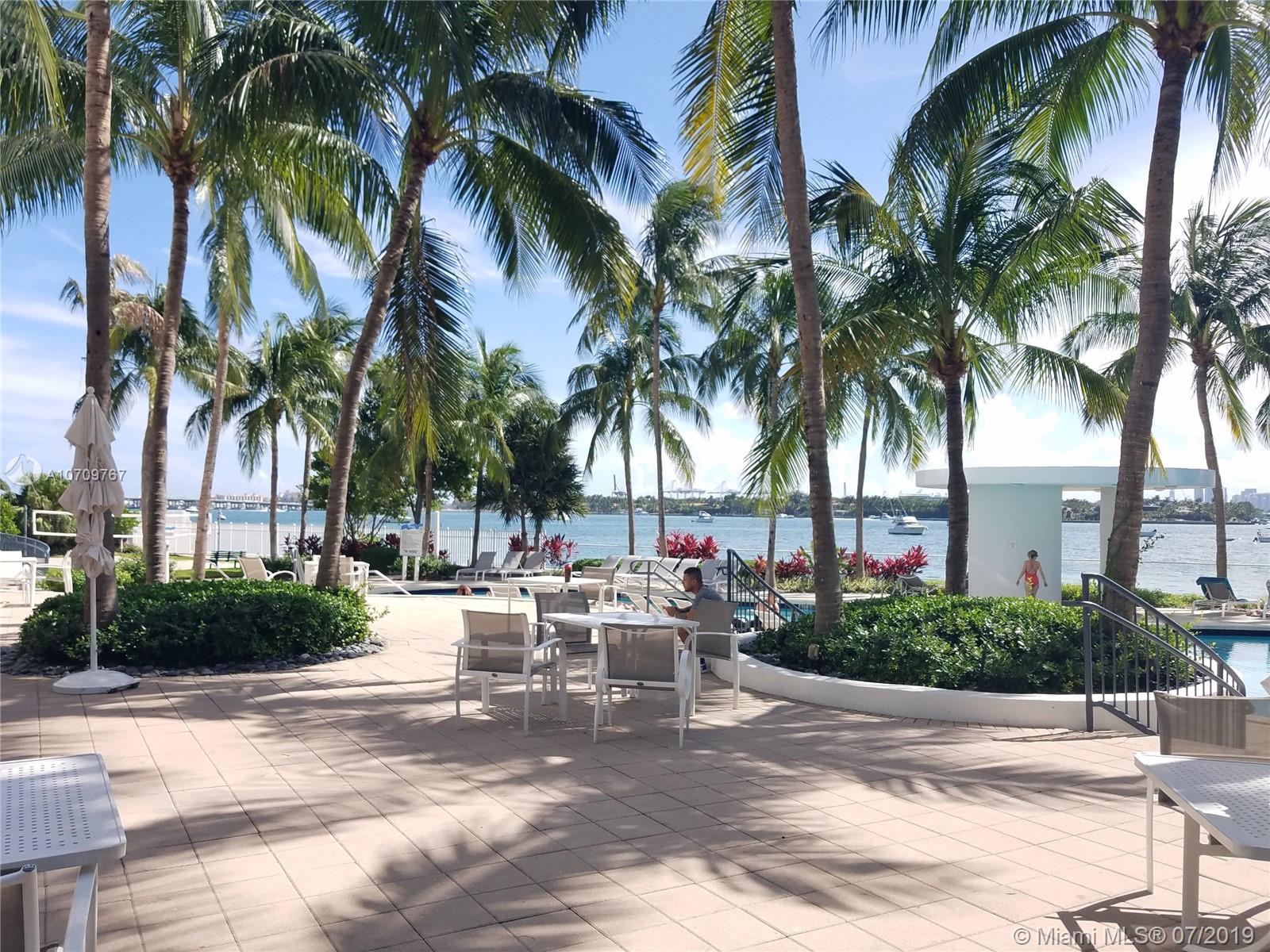 THE WAVERLY AT SOUTH BEAC - Residential