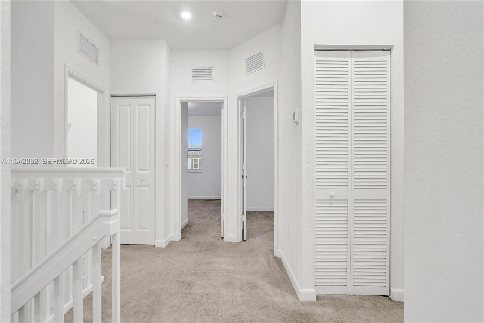 WYNDHAM LAKES PLAZA - Residential