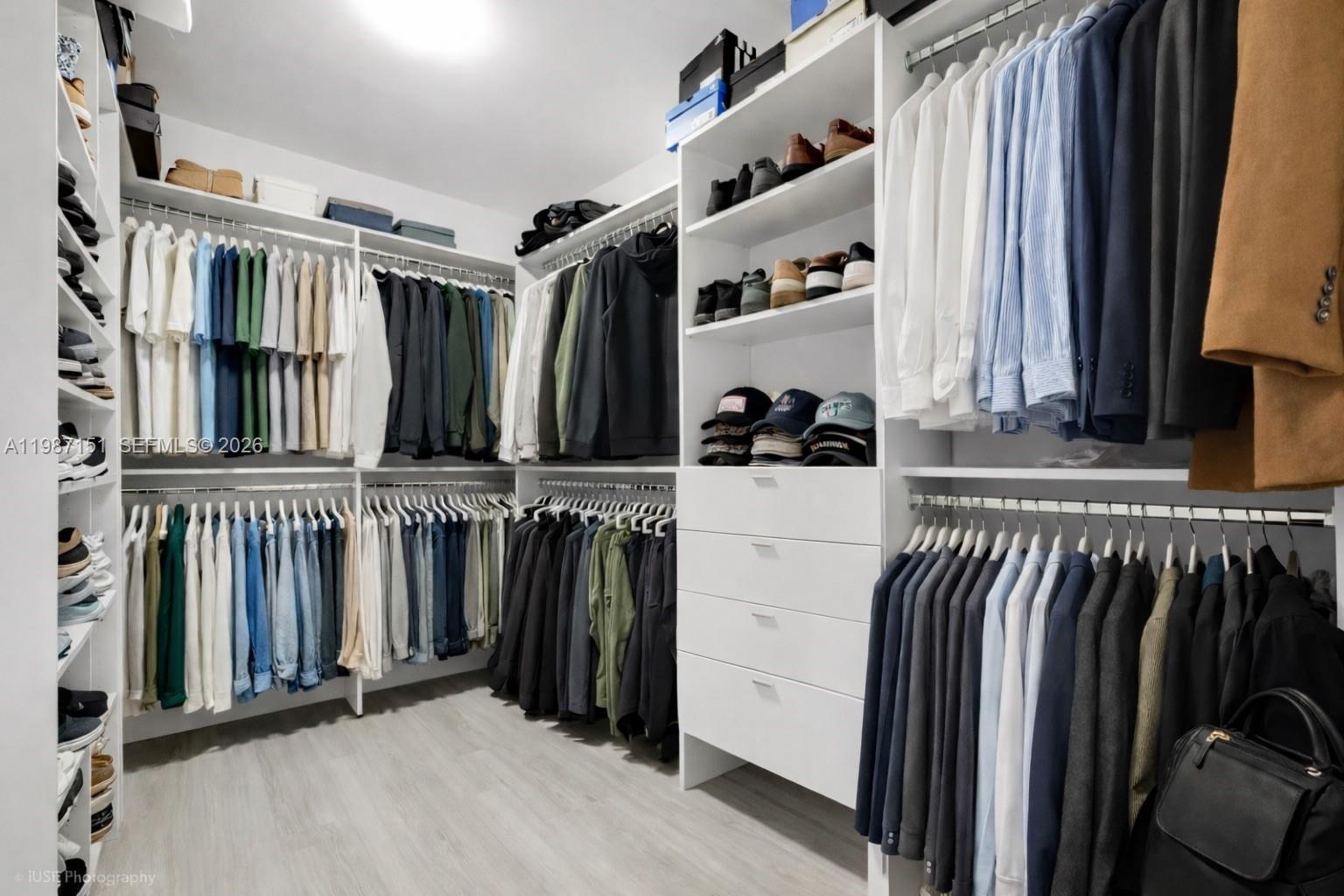 CHARLOTTE ESTATES - Residential