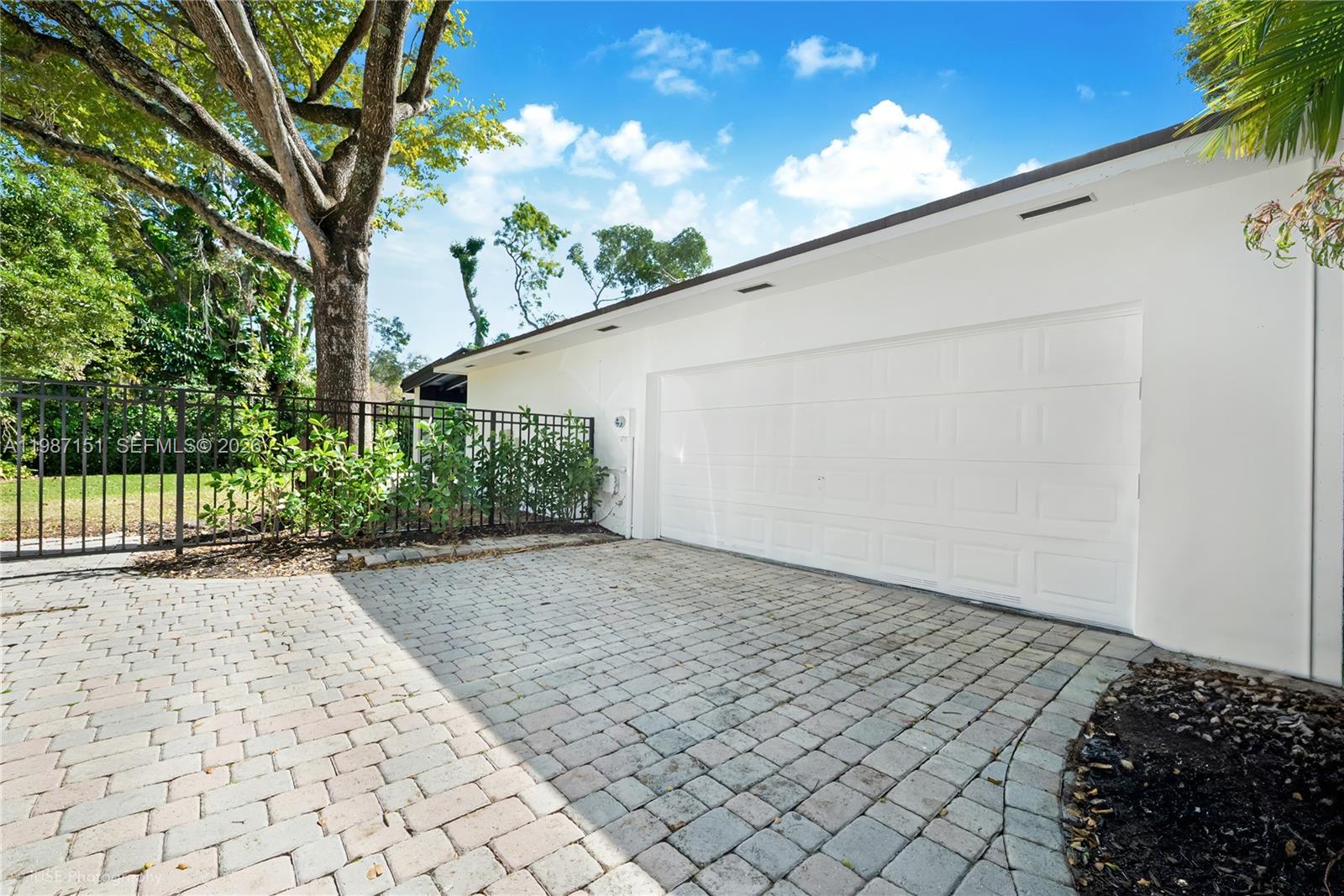 CHARLOTTE ESTATES - Residential