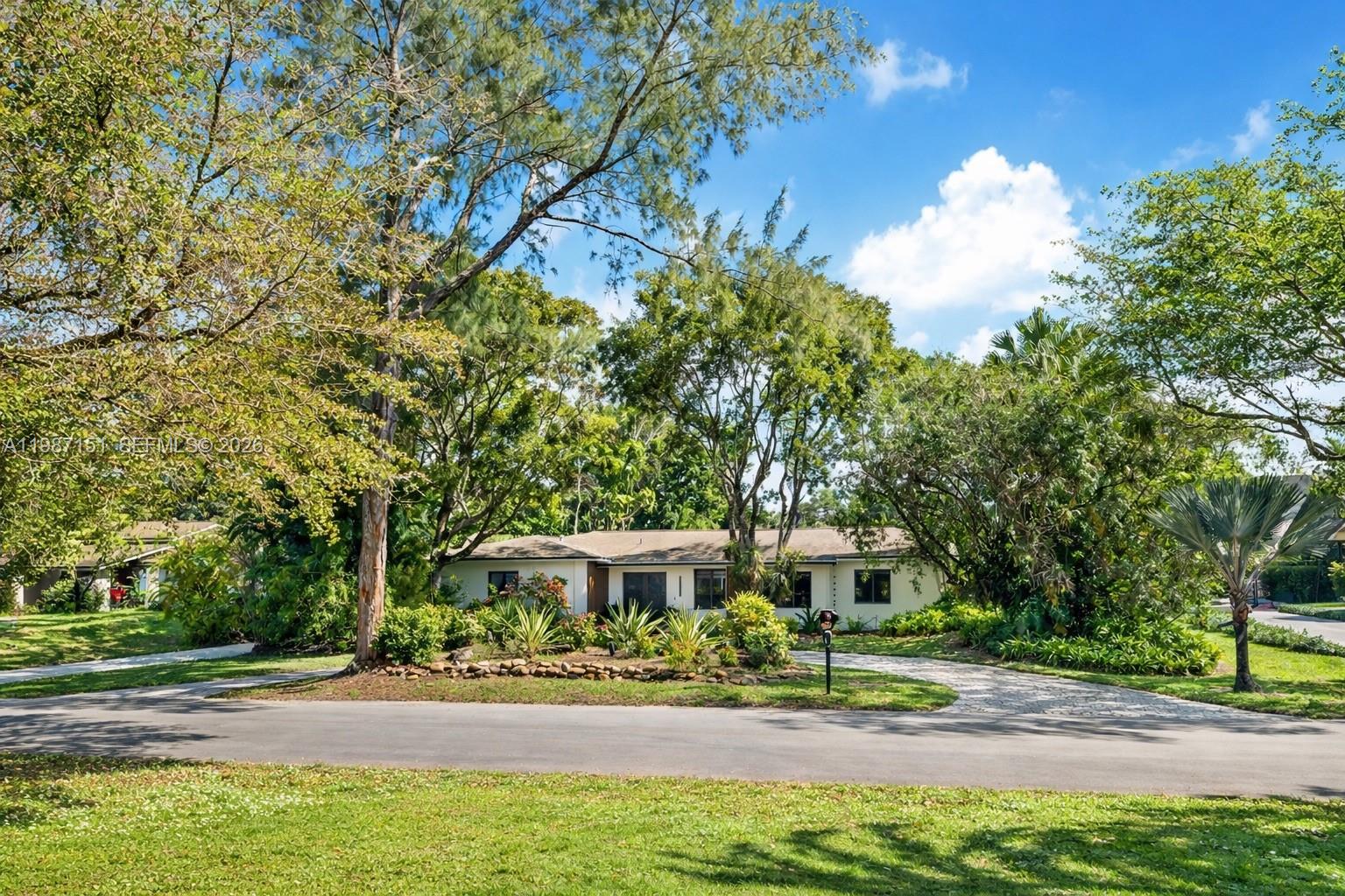 CHARLOTTE ESTATES - Residential