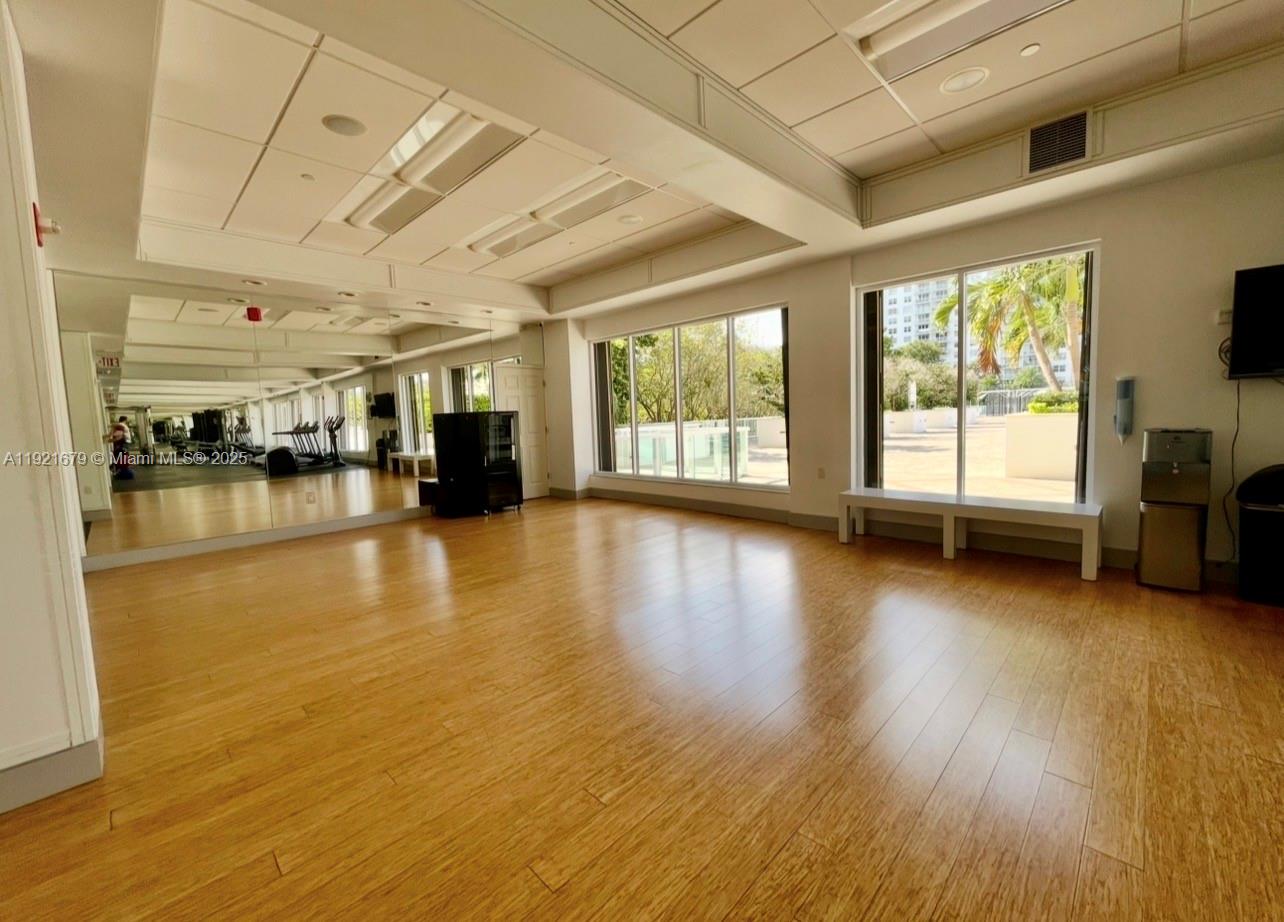 ADMIRALS PORT CONDO WEST - Residential Lease