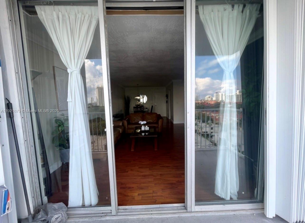 ADMIRALS PORT CONDO WEST - Residential Lease