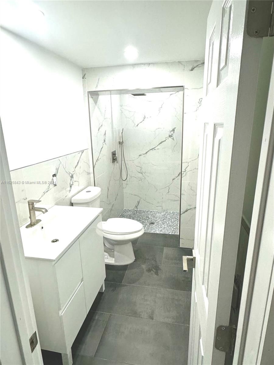 BIRD ROAD TERRACE - Residential