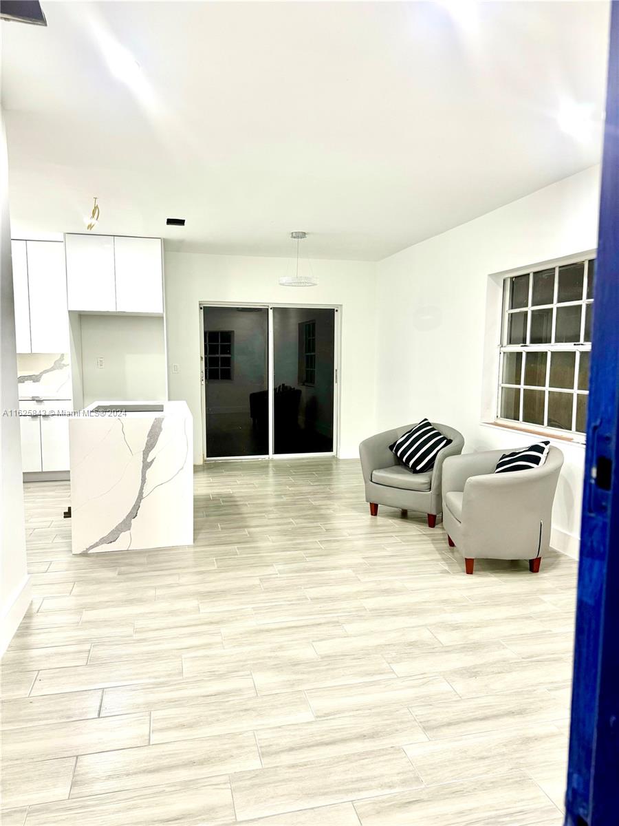 BIRD ROAD TERRACE - Residential