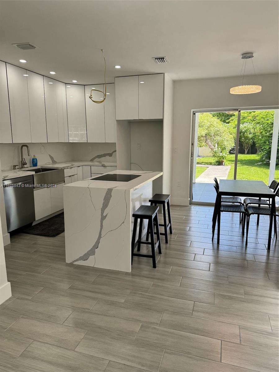 BIRD ROAD TERRACE - Residential