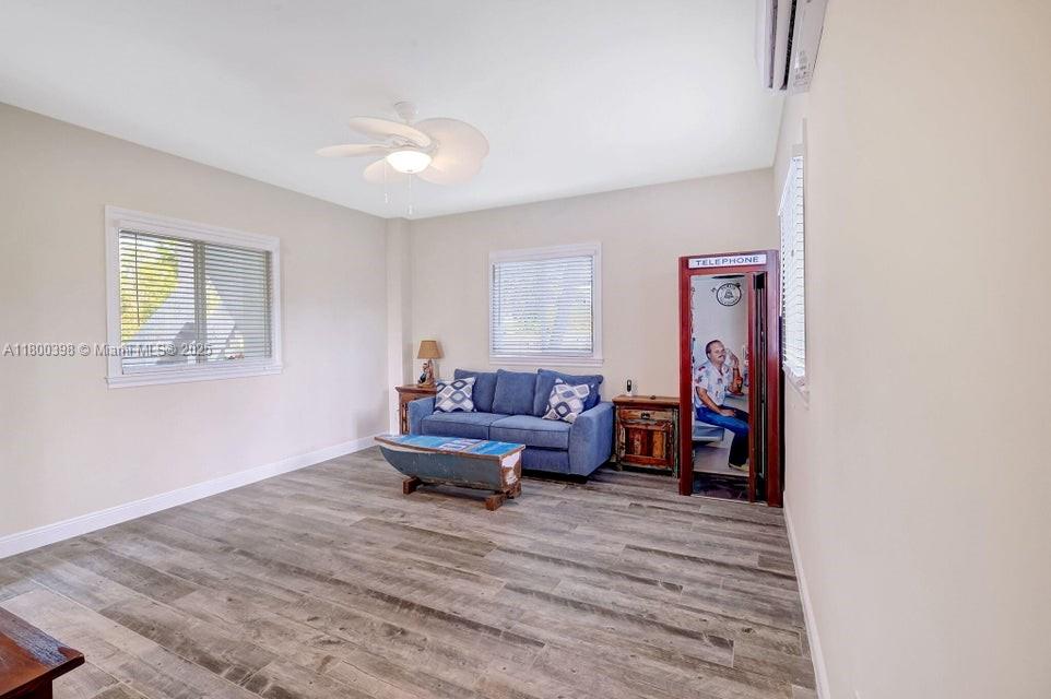 SAFETY HARBOR SEC 1 - Residential