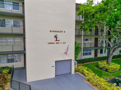 Photo of 13250 SW 7th Ct #412L, Pembroke Pines, FL 33027 (MLS # A11853376)