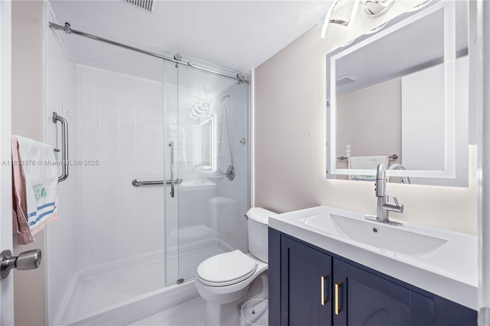 KINGSLEY AT CENTURY VILLA - Residential