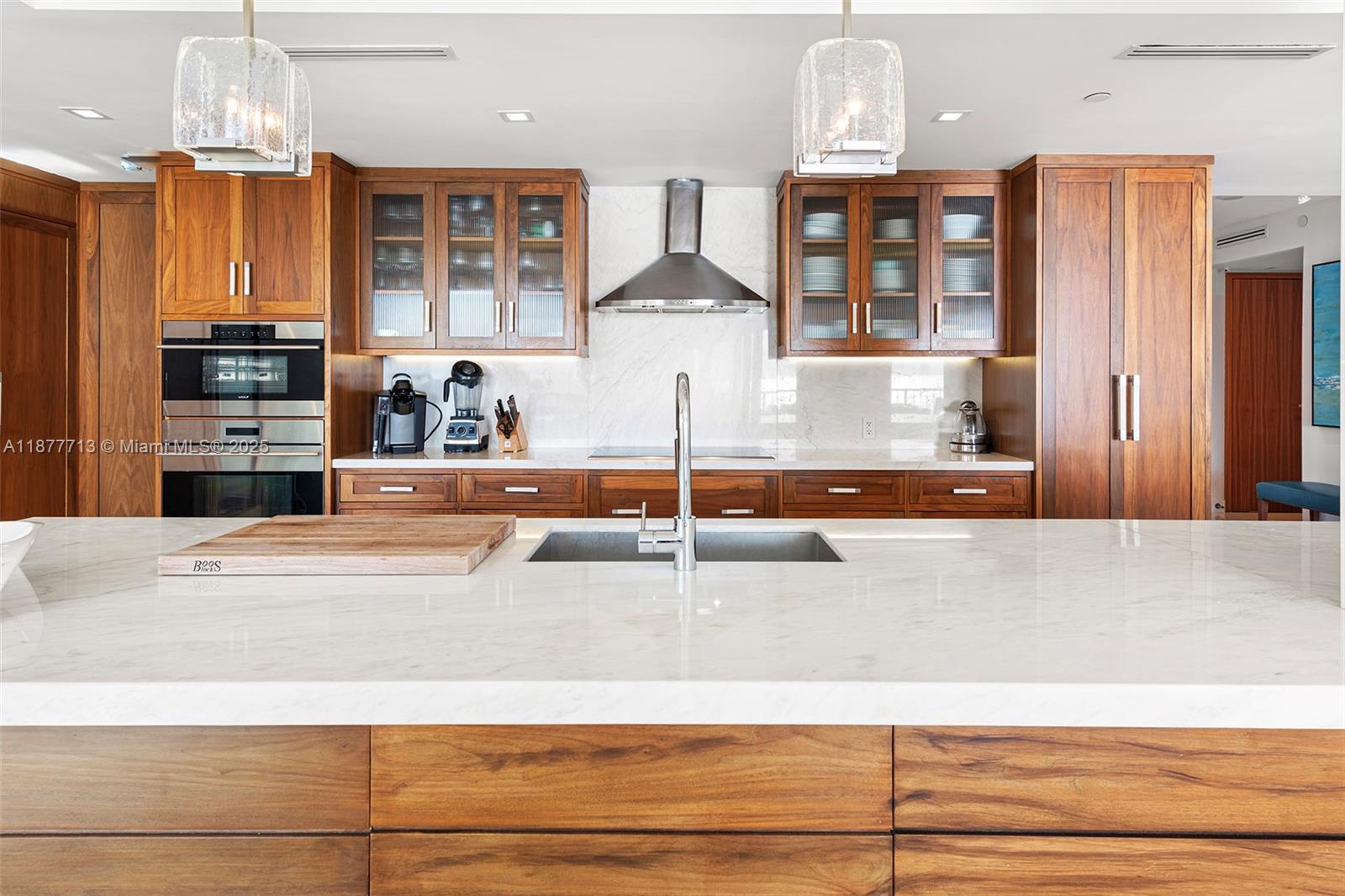 OCEANSIDE @ FISHER ISL CO - Residential