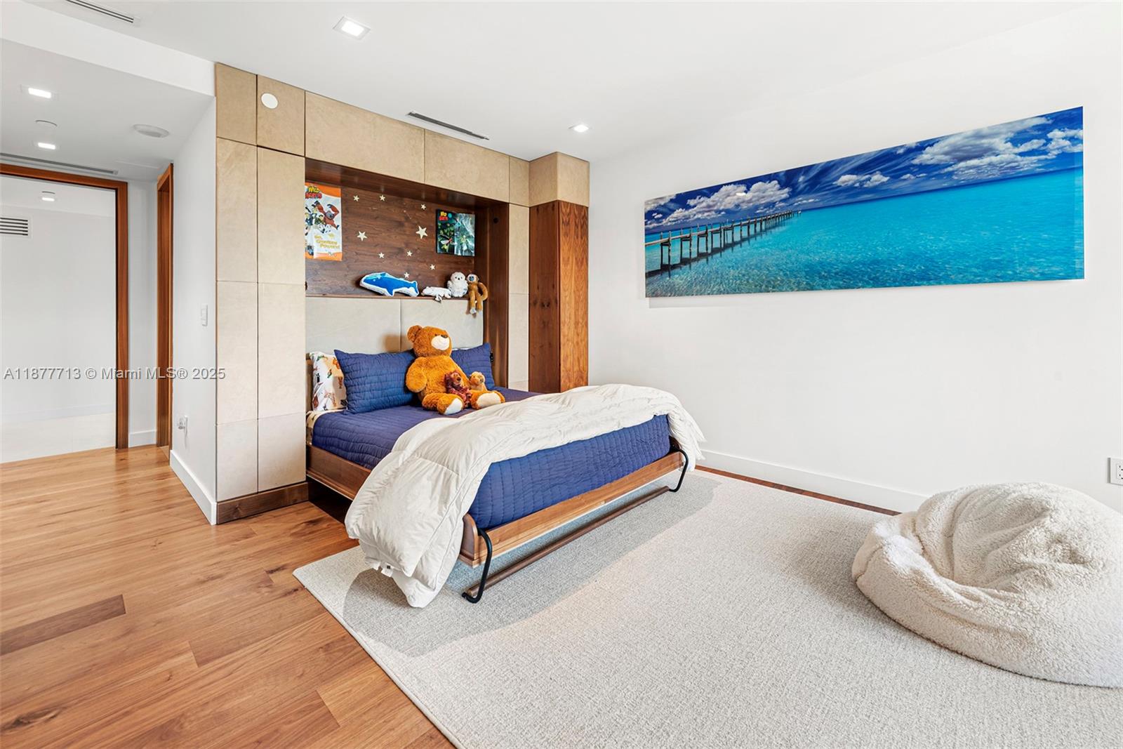 OCEANSIDE @ FISHER ISL CO - Residential