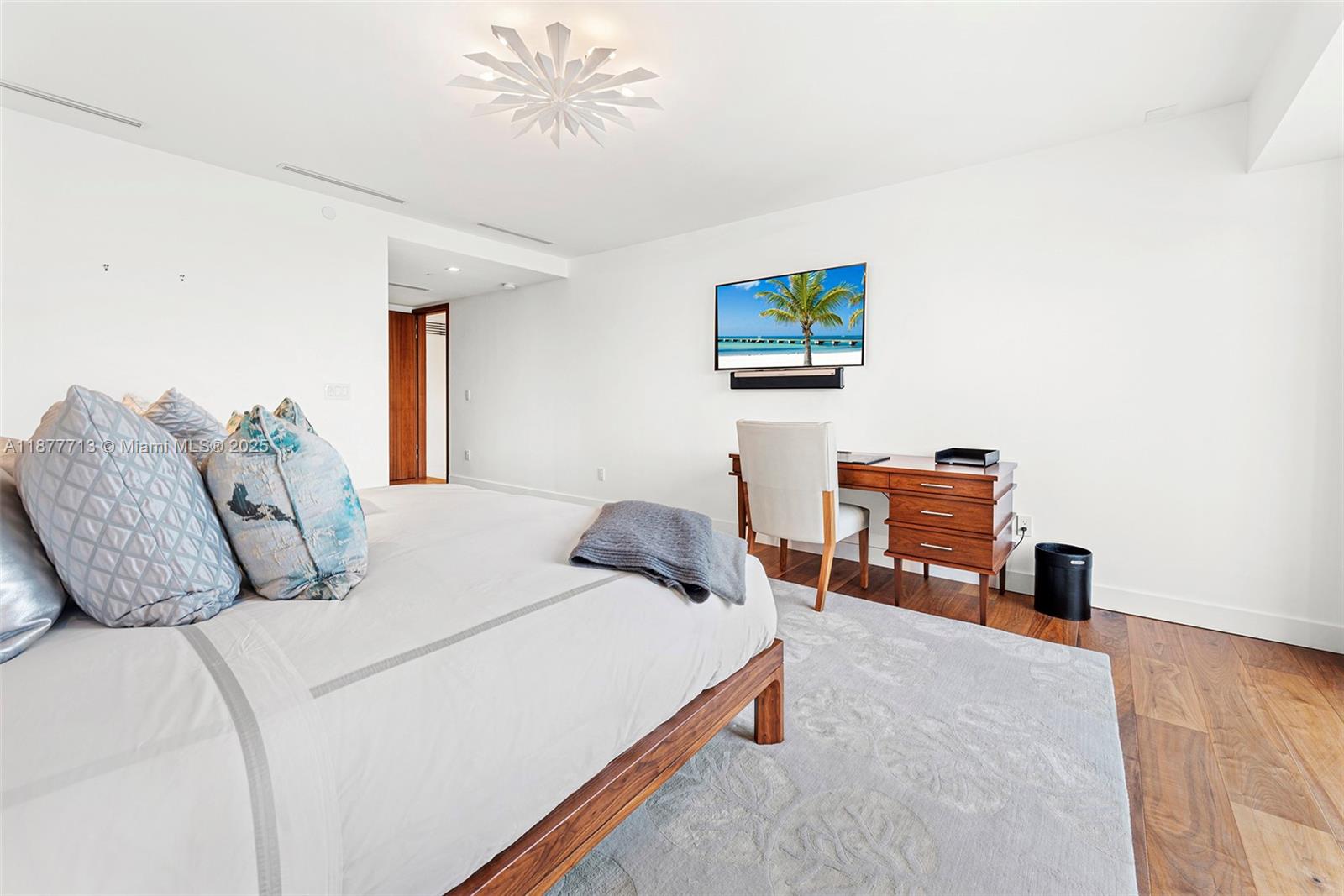 OCEANSIDE @ FISHER ISL CO - Residential