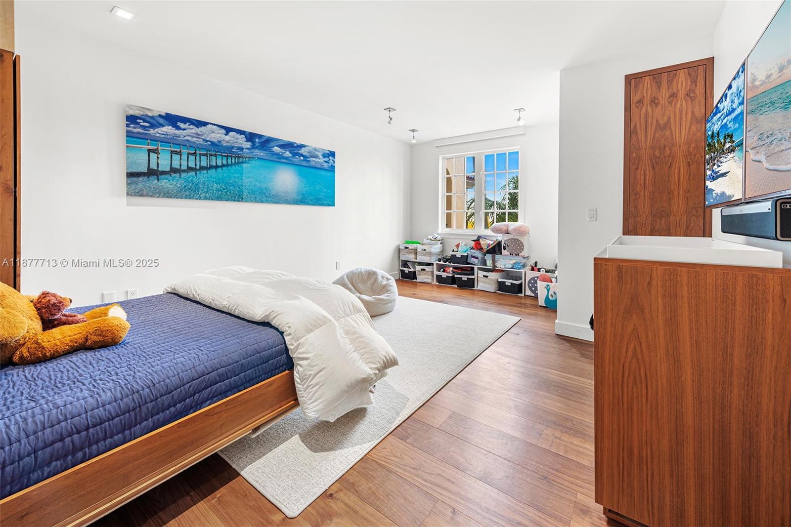 OCEANSIDE @ FISHER ISL CO - Residential