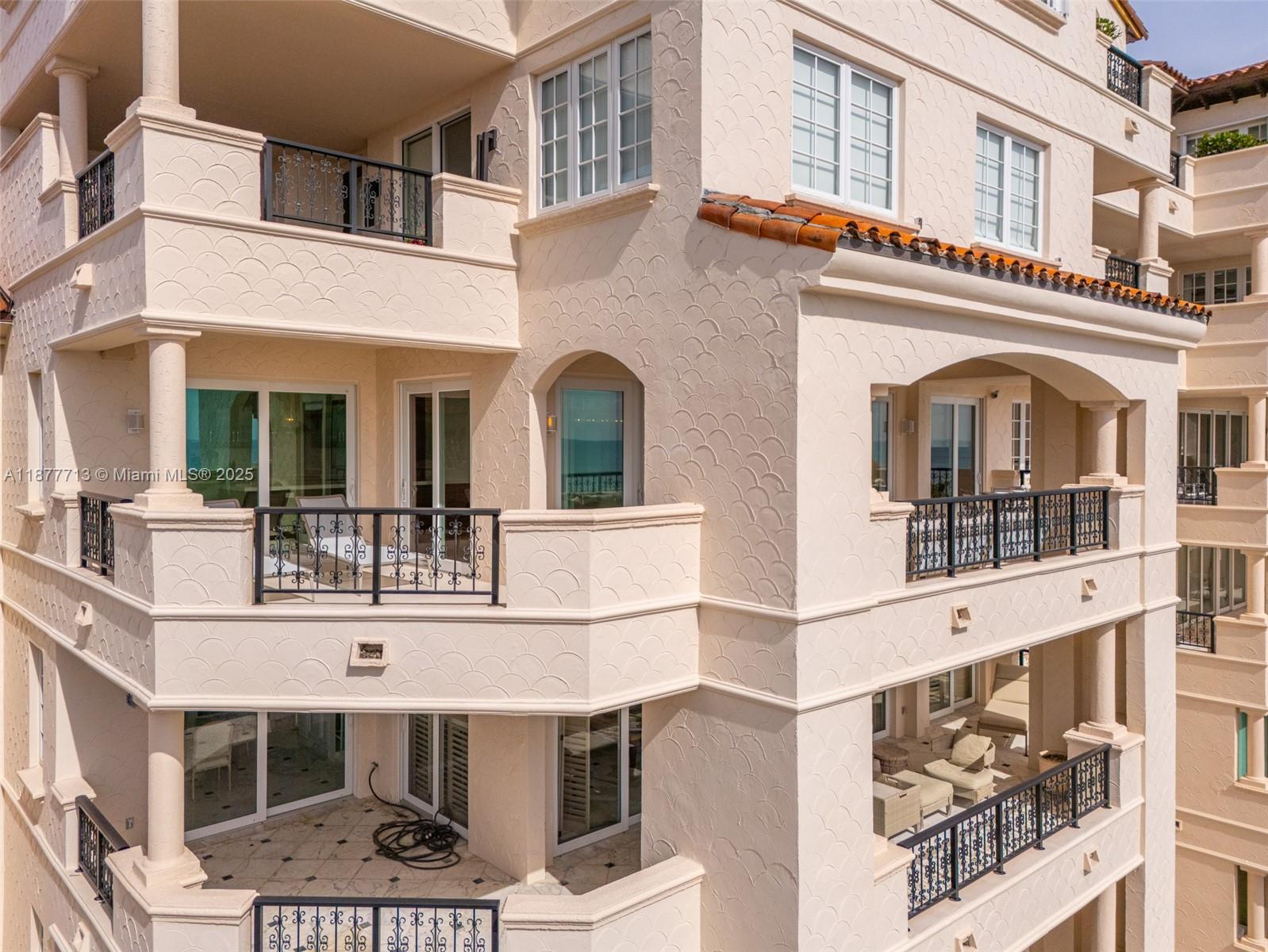 OCEANSIDE @ FISHER ISL CO - Residential