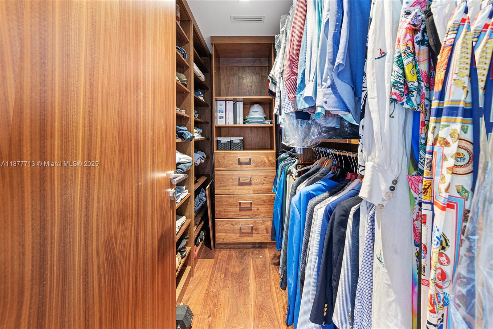 OCEANSIDE @ FISHER ISL CO - Residential