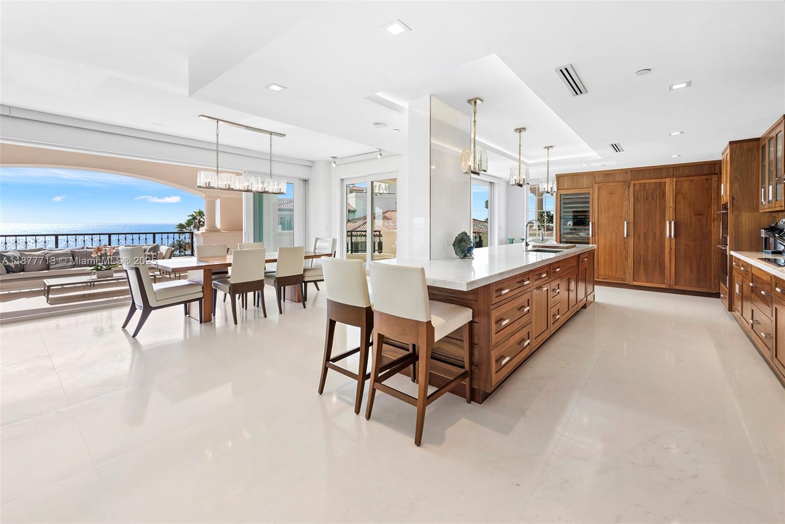 OCEANSIDE @ FISHER ISL CO - Residential