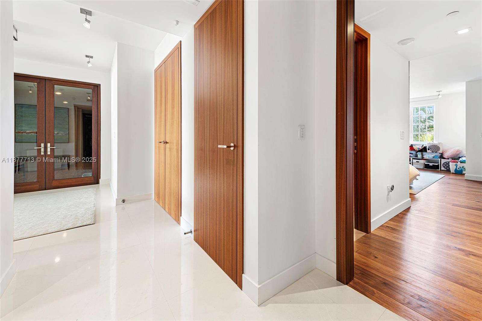 7966 Fisher Island Dr 7966