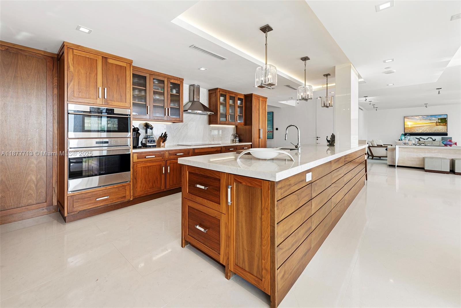 OCEANSIDE @ FISHER ISL CO - Residential