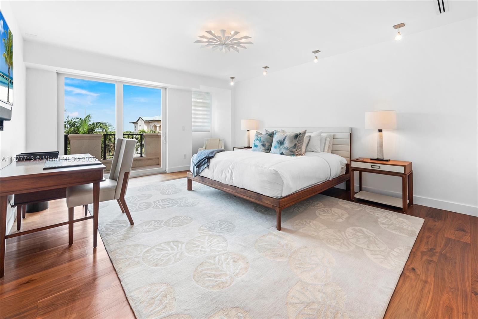 OCEANSIDE @ FISHER ISL CO - Residential