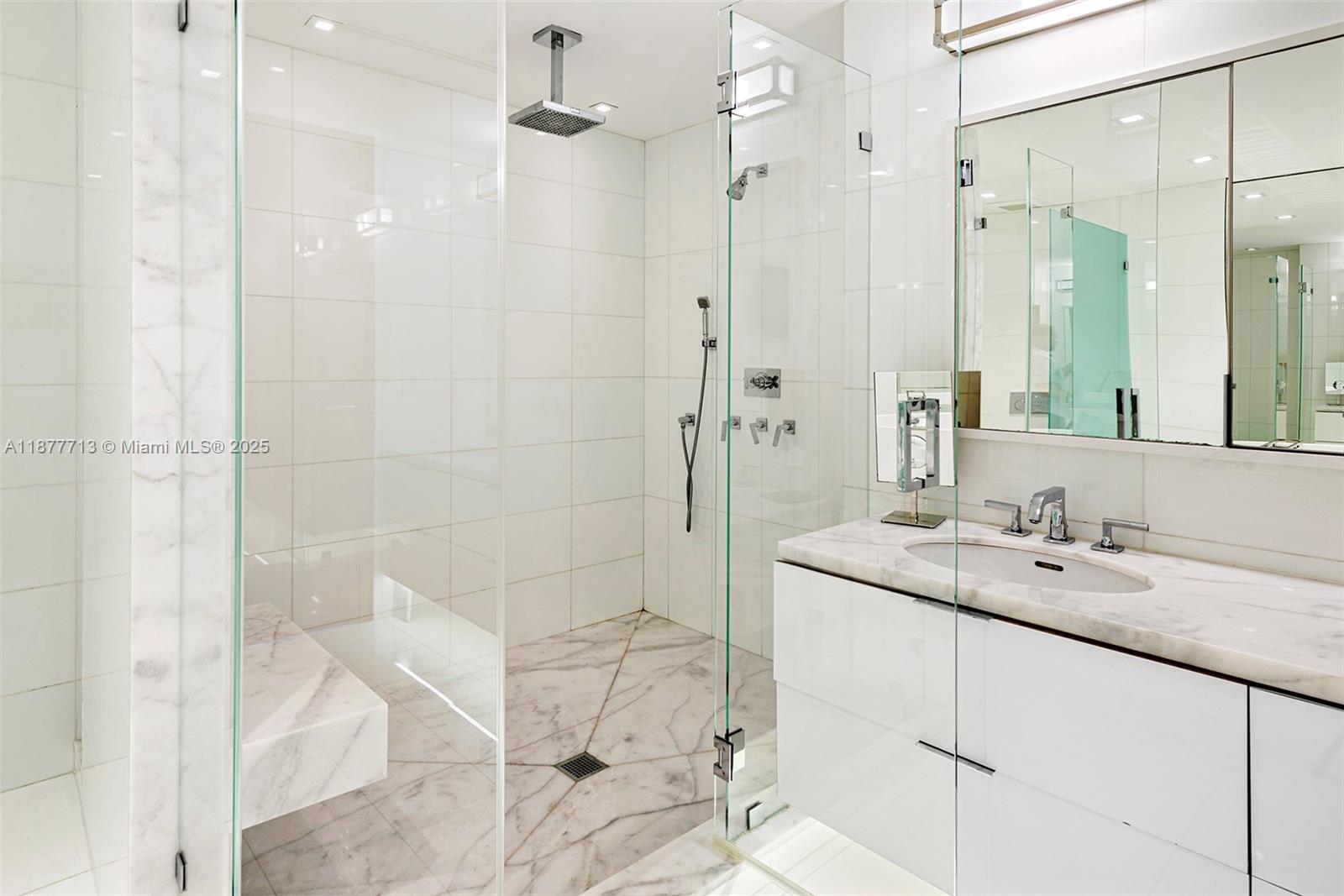 OCEANSIDE @ FISHER ISL CO - Residential