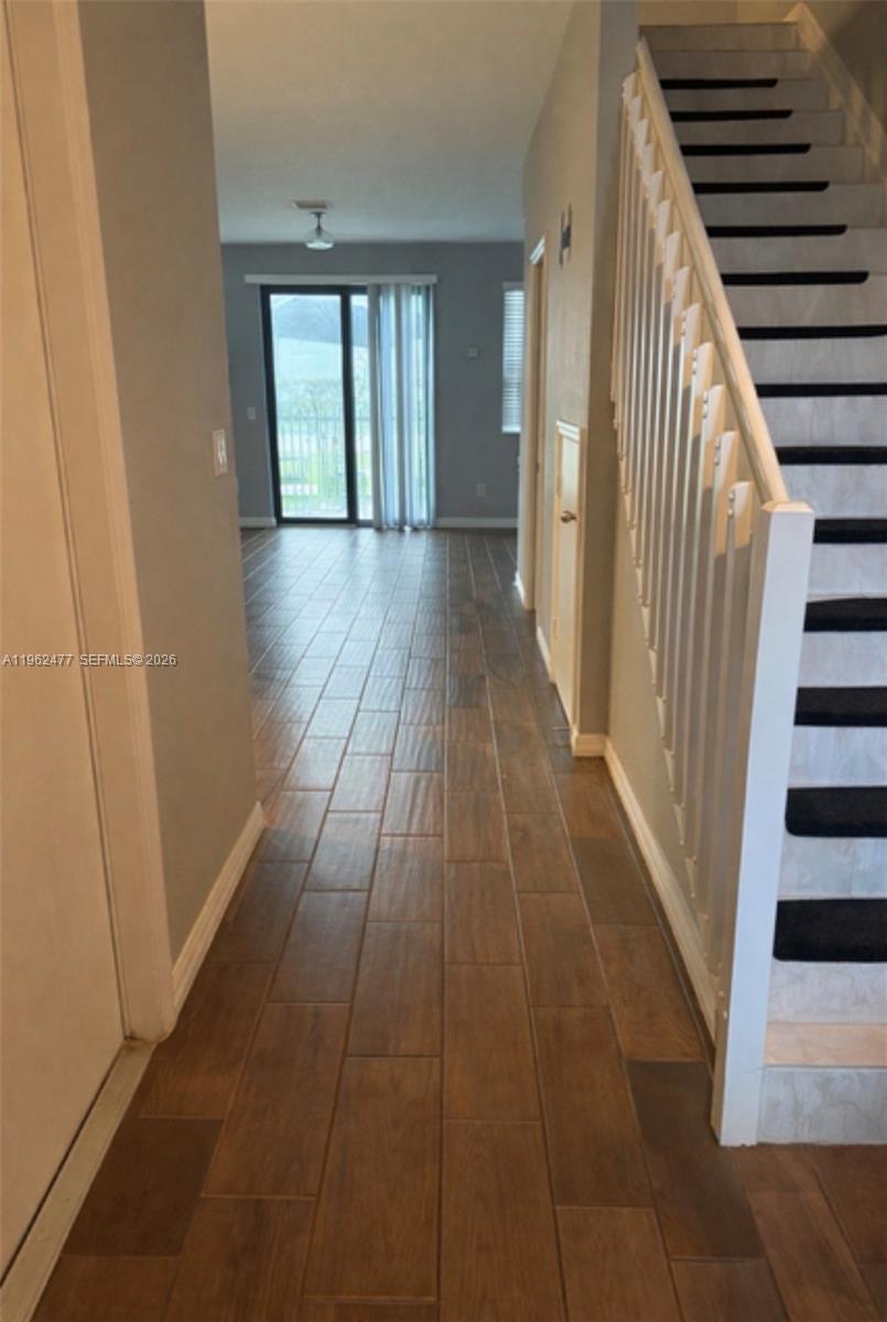 1040 NW 33rd Ct 1040