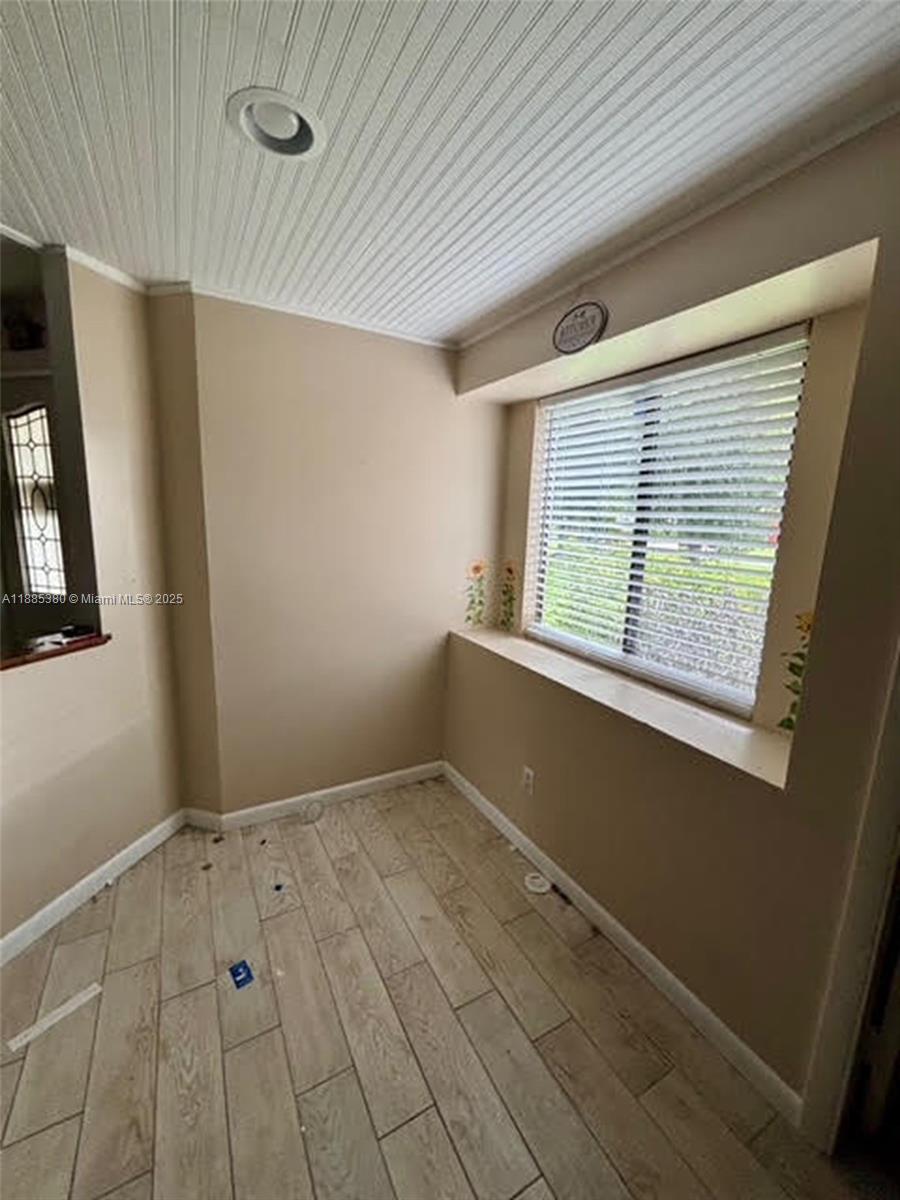BAYSHORE ESTATES - Residential
