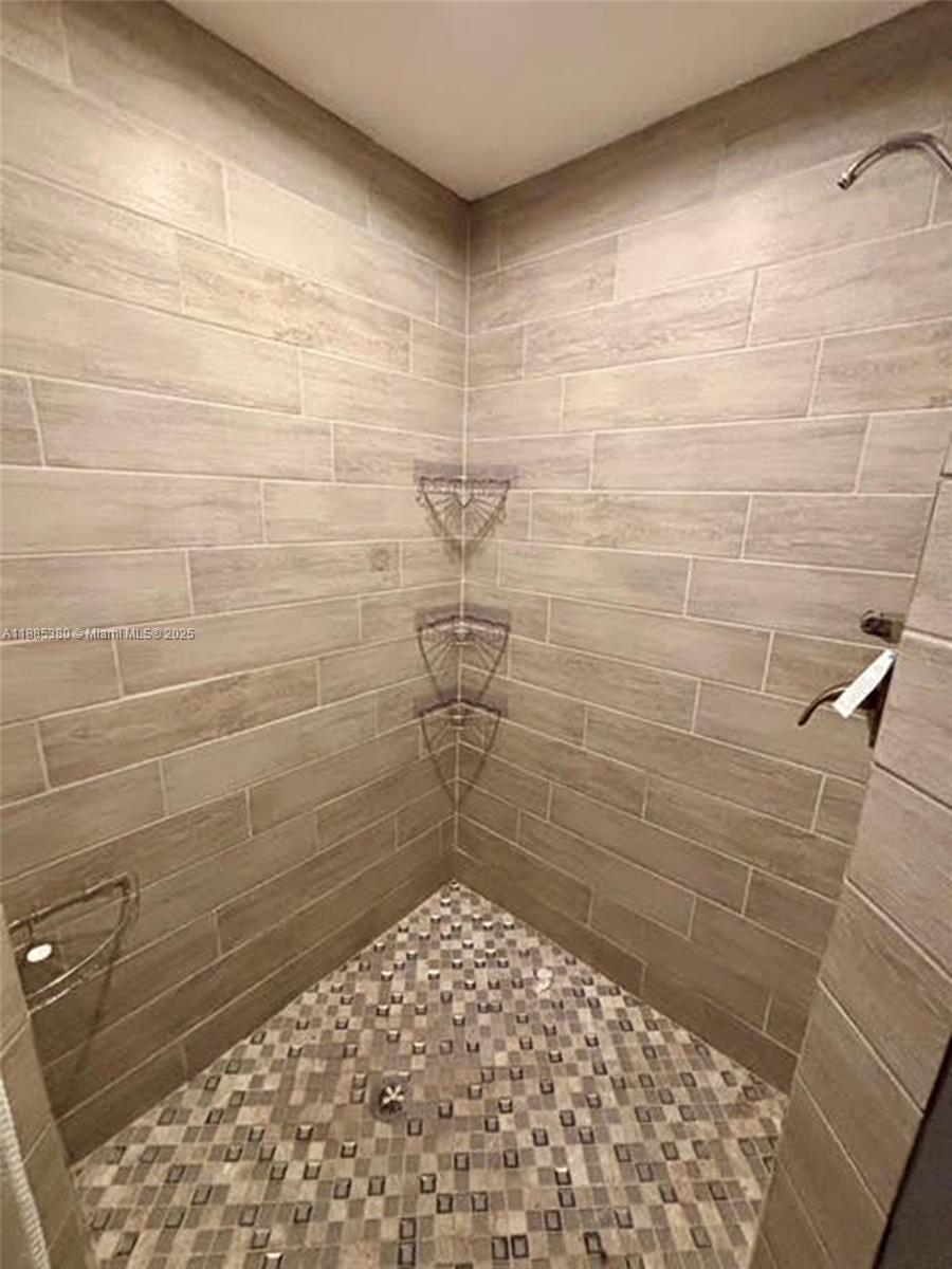 BAYSHORE ESTATES - Residential