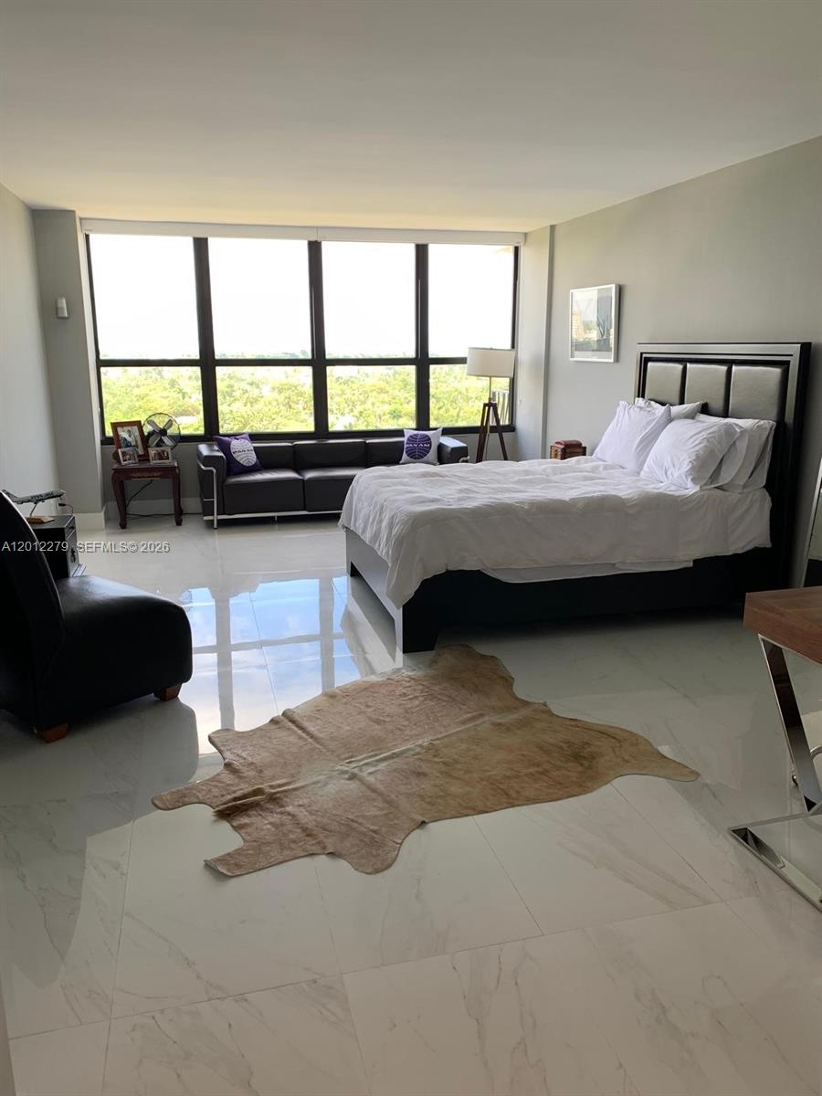 THE PALM BAY YACHT CLUB C - Residential